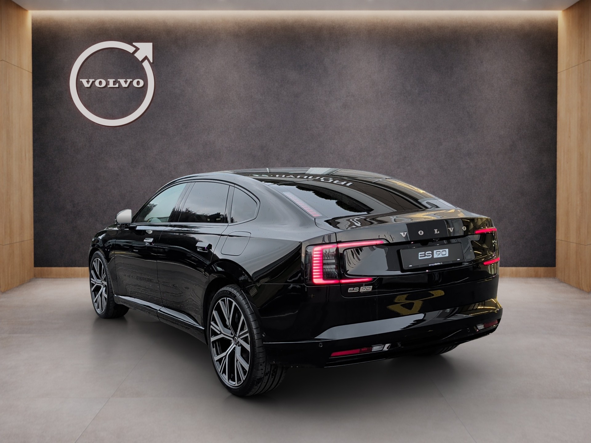 VOLVO ES90 Ultra-image-2
