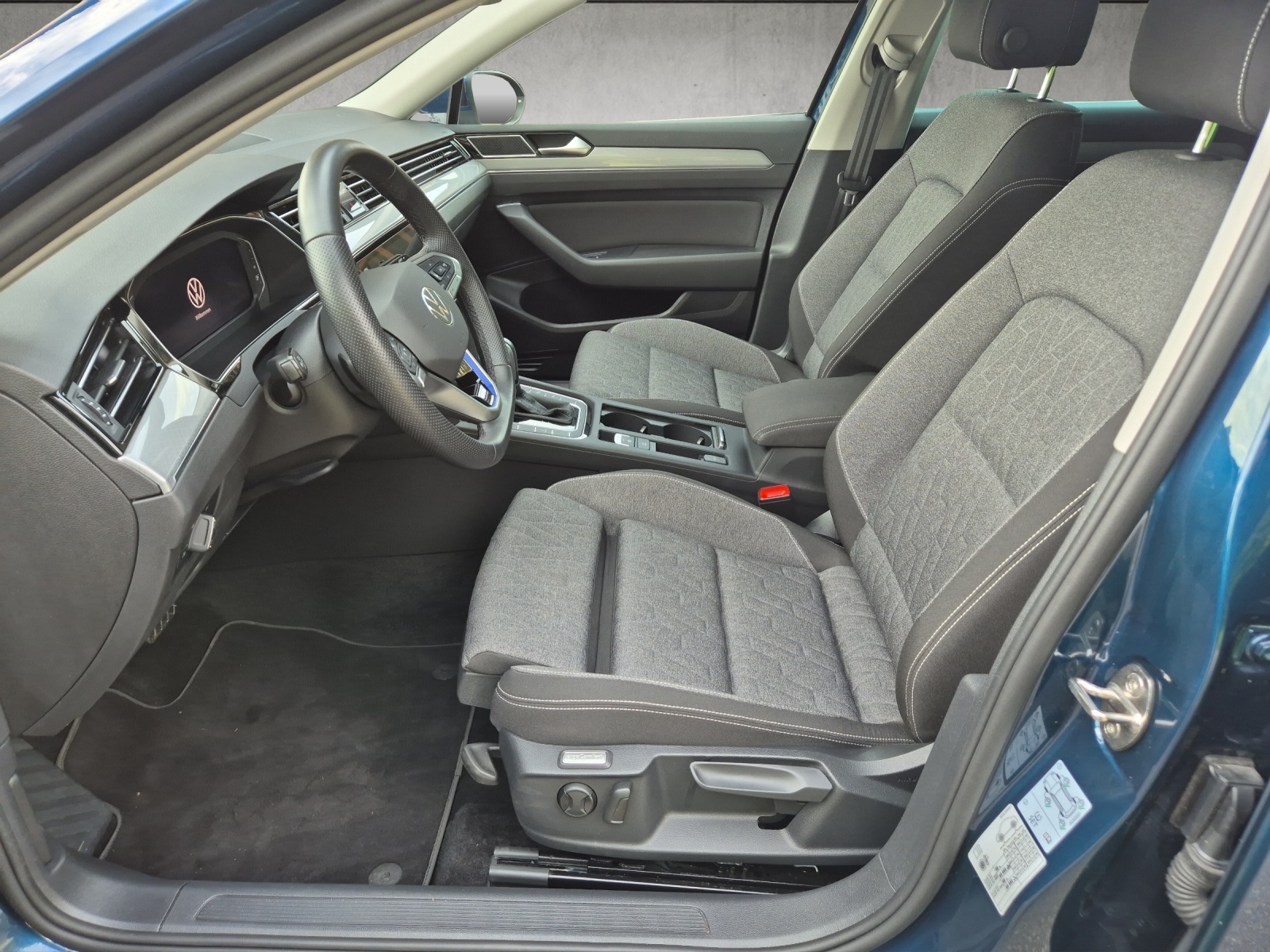 VW Passat Variant 1.4 TSI GTE Hybrid DSG-image-8