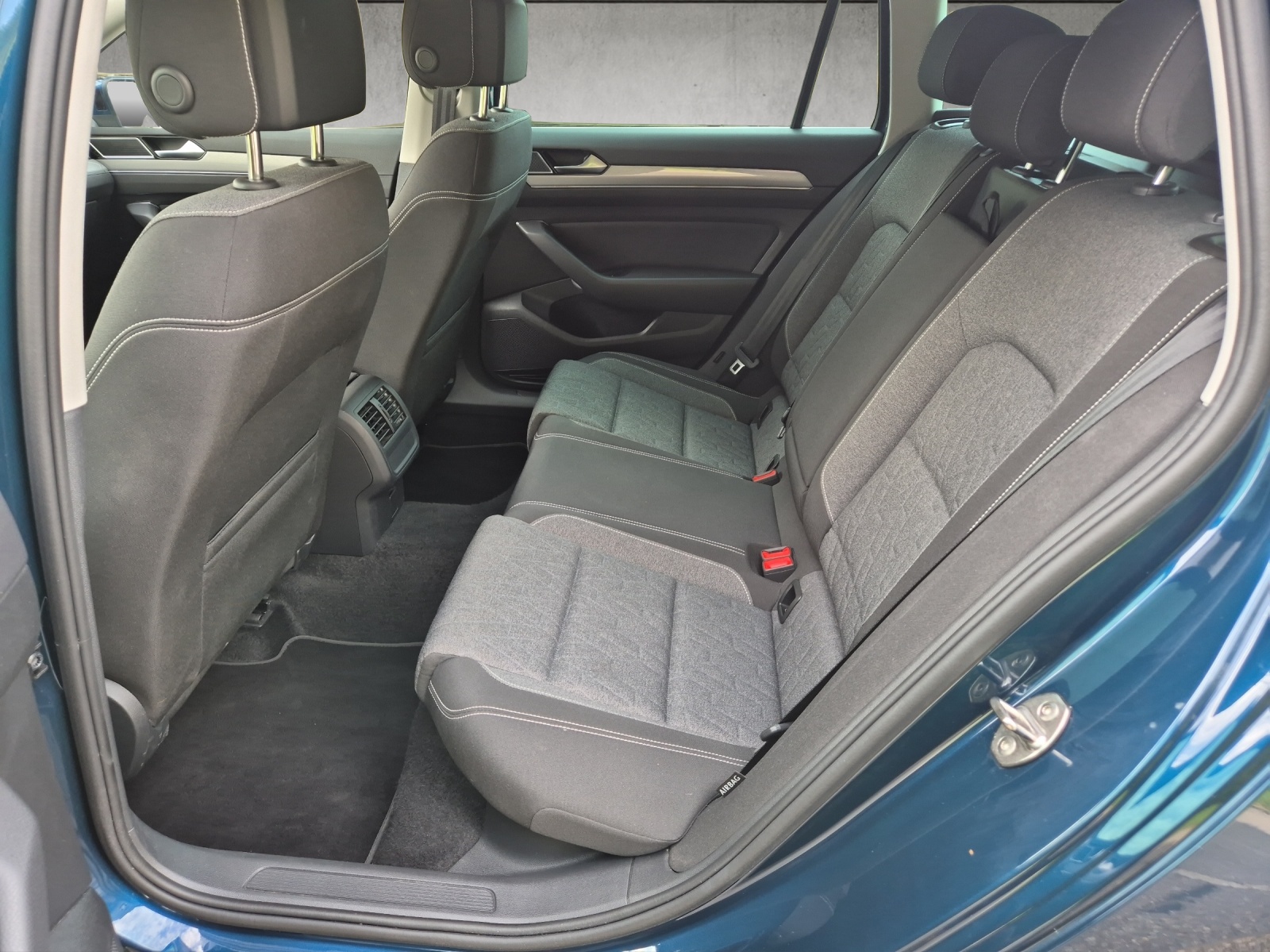 VW Passat Variant 1.4 TSI GTE Hybrid DSG-image-21