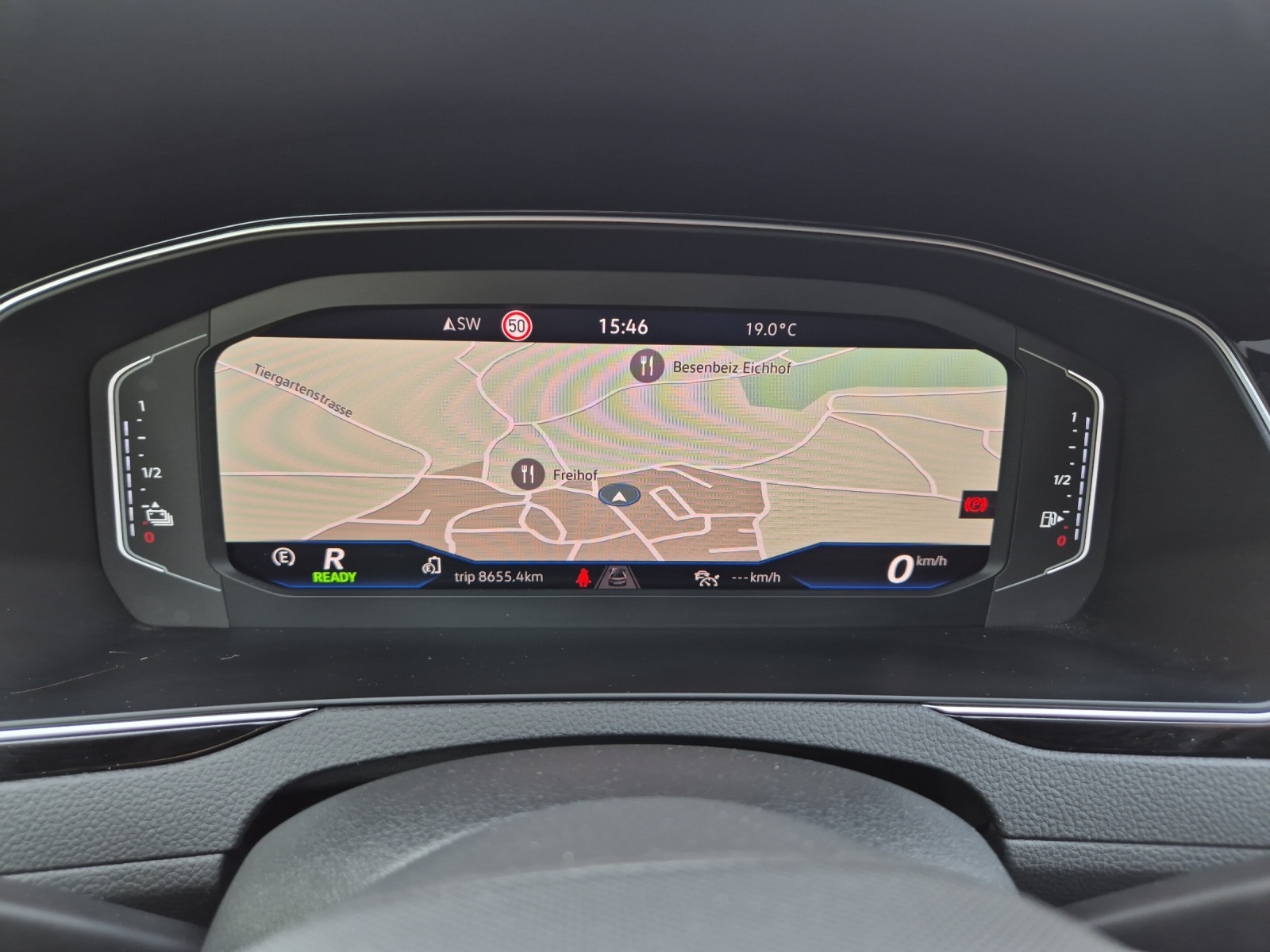 VW Passat Variant 1.4 TSI GTE Hybrid DSG-image-16