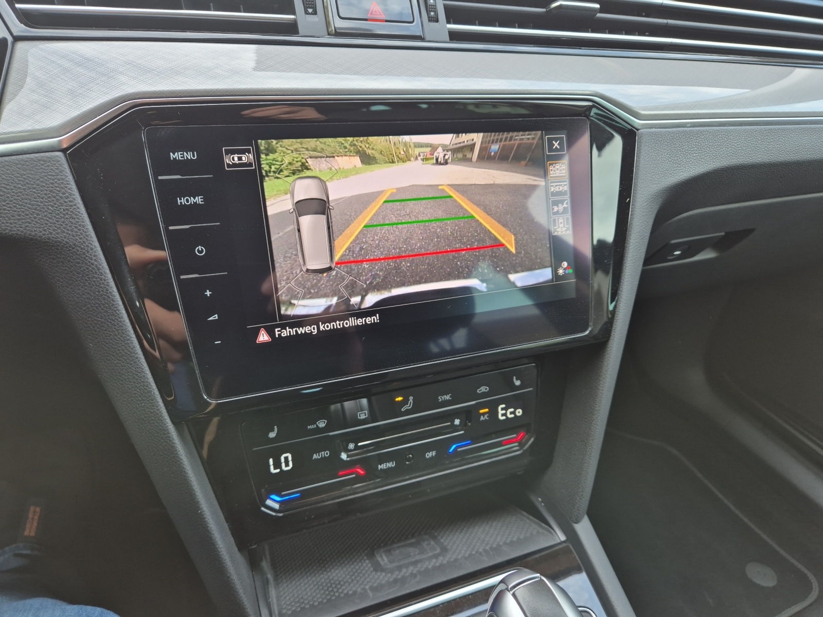 VW Passat Variant 1.4 TSI GTE Hybrid DSG-image-17
