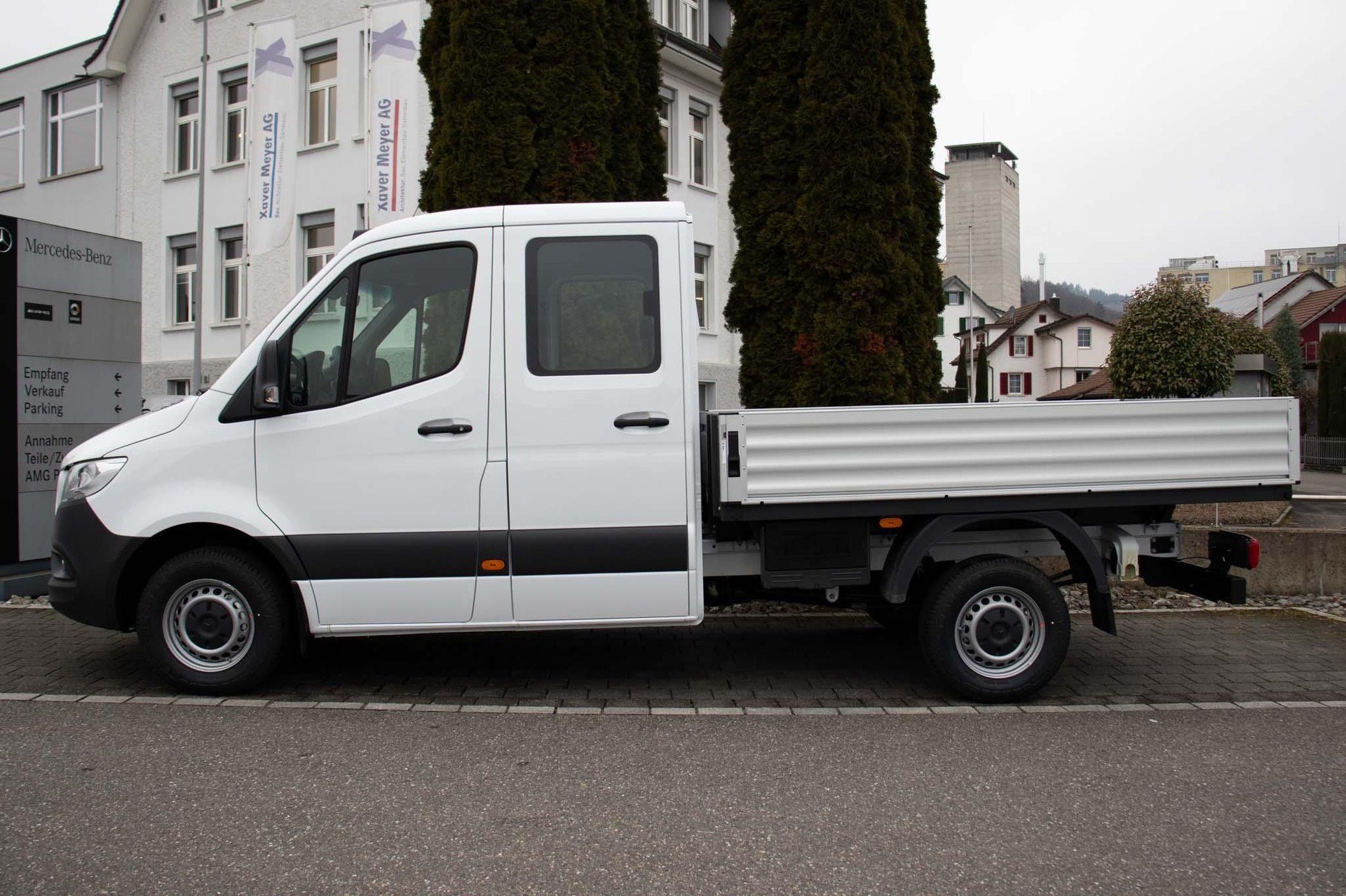 MERCEDES-BENZ Sprinter 319 CDI Pritsche PRO Standard-image-1