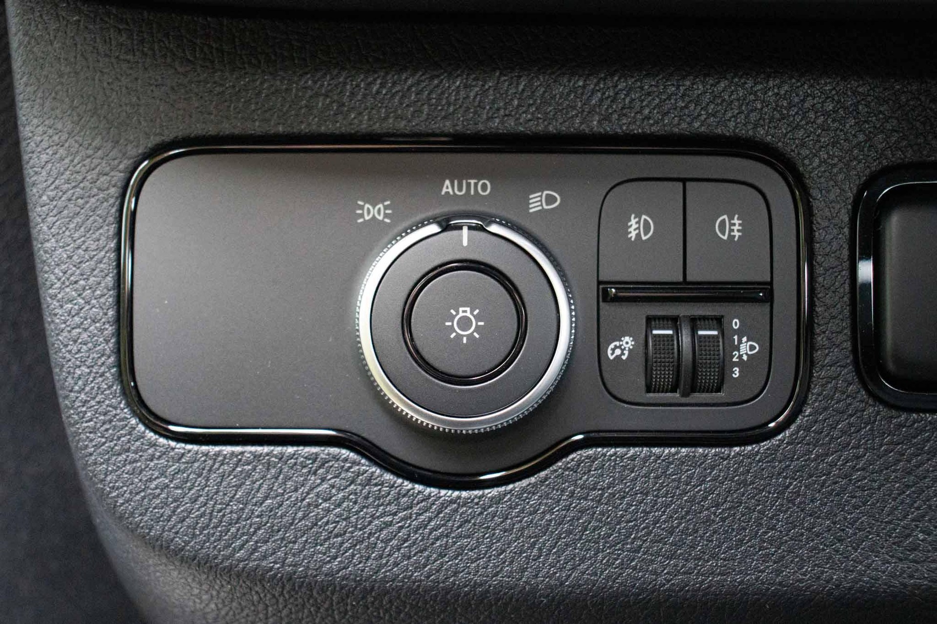 MERCEDES-BENZ Sprinter 319 CDI Pritsche PRO Standard-image-11