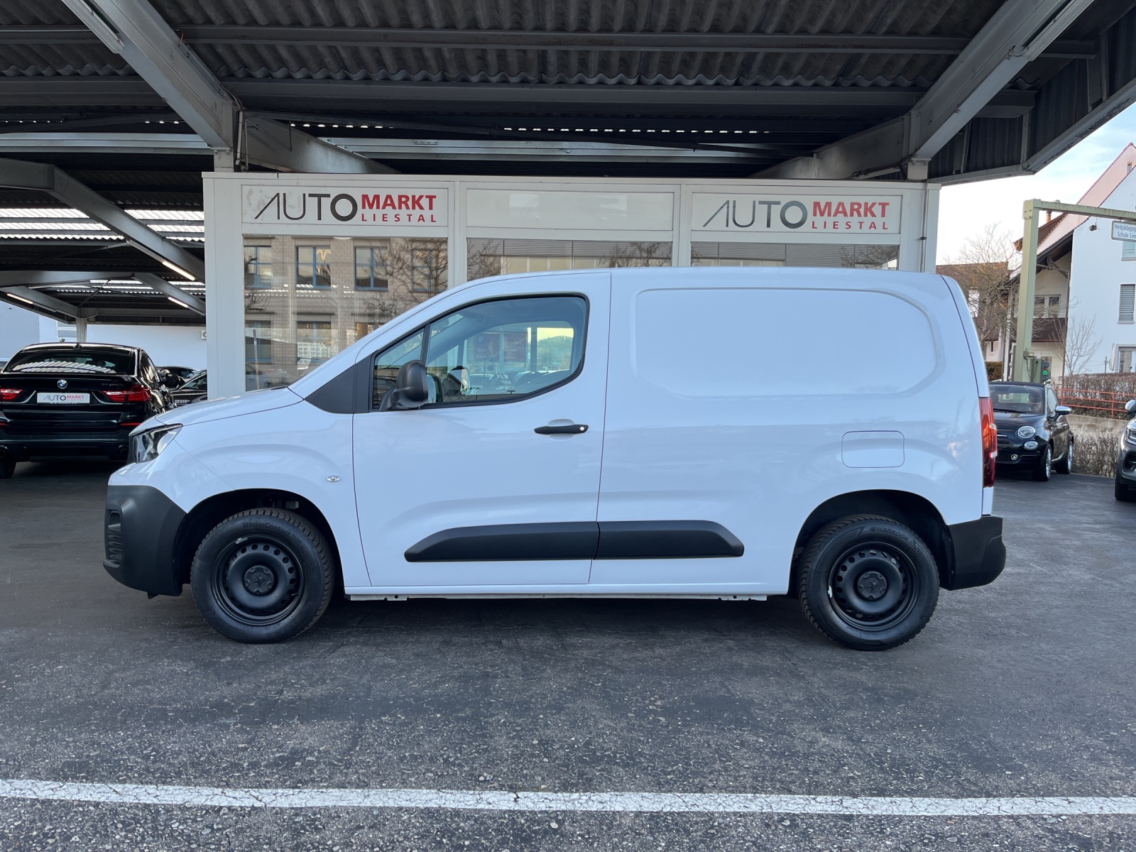 PEUGEOT Partner 1.2 Pure Tech 110 Standard 650kg-showroom-element-1