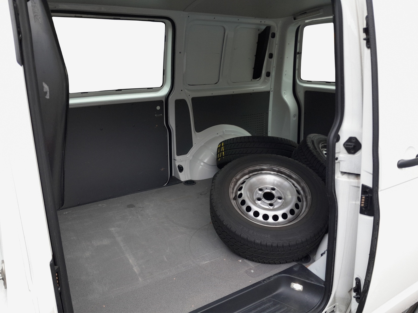 VW T6.1 2.0 TDI 4Motion-image-11