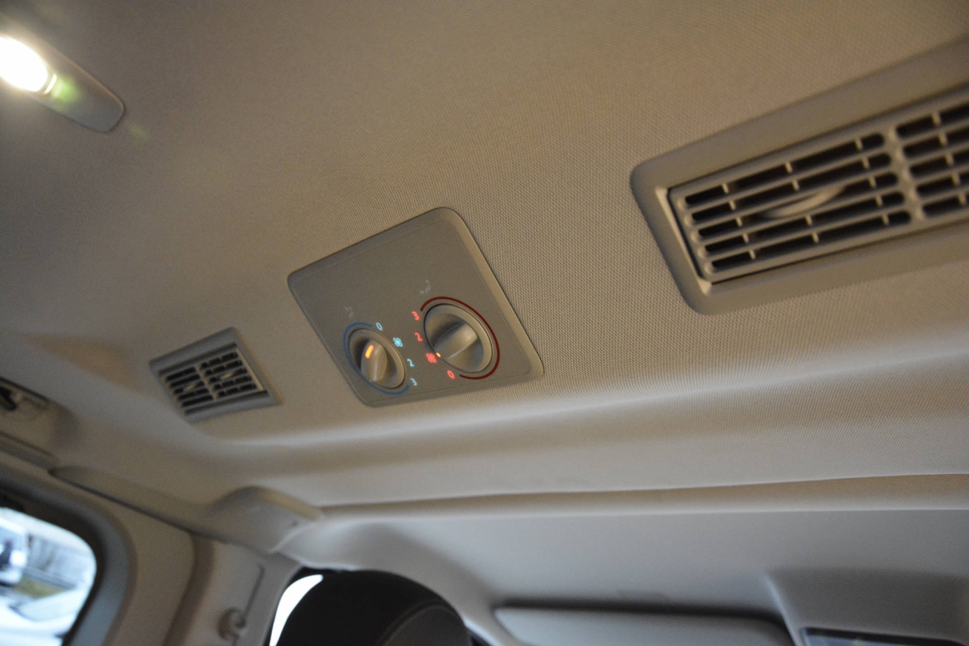RENAULT Trafic Passenger & Spaceclass SPACECLASS Blue dCi 170 Automat-image-8
