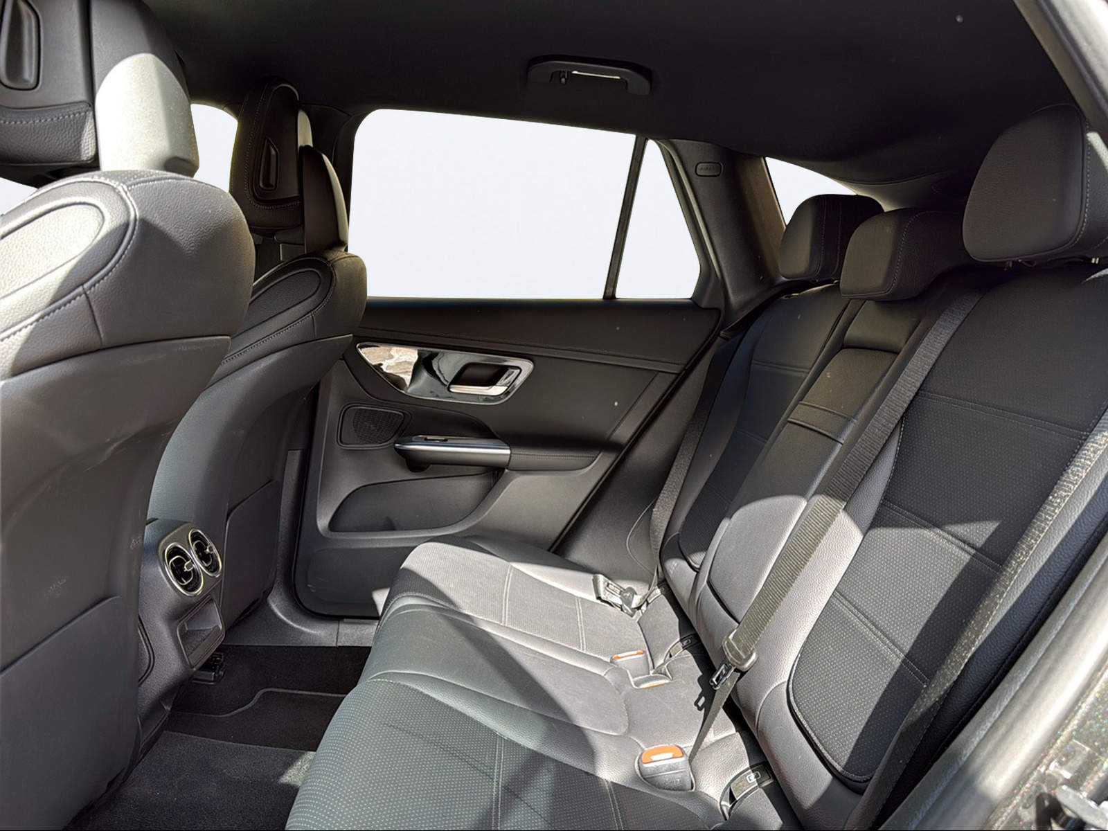MERCEDES-BENZ GLC 300 de 4Matic 9G-Tronic-image-13