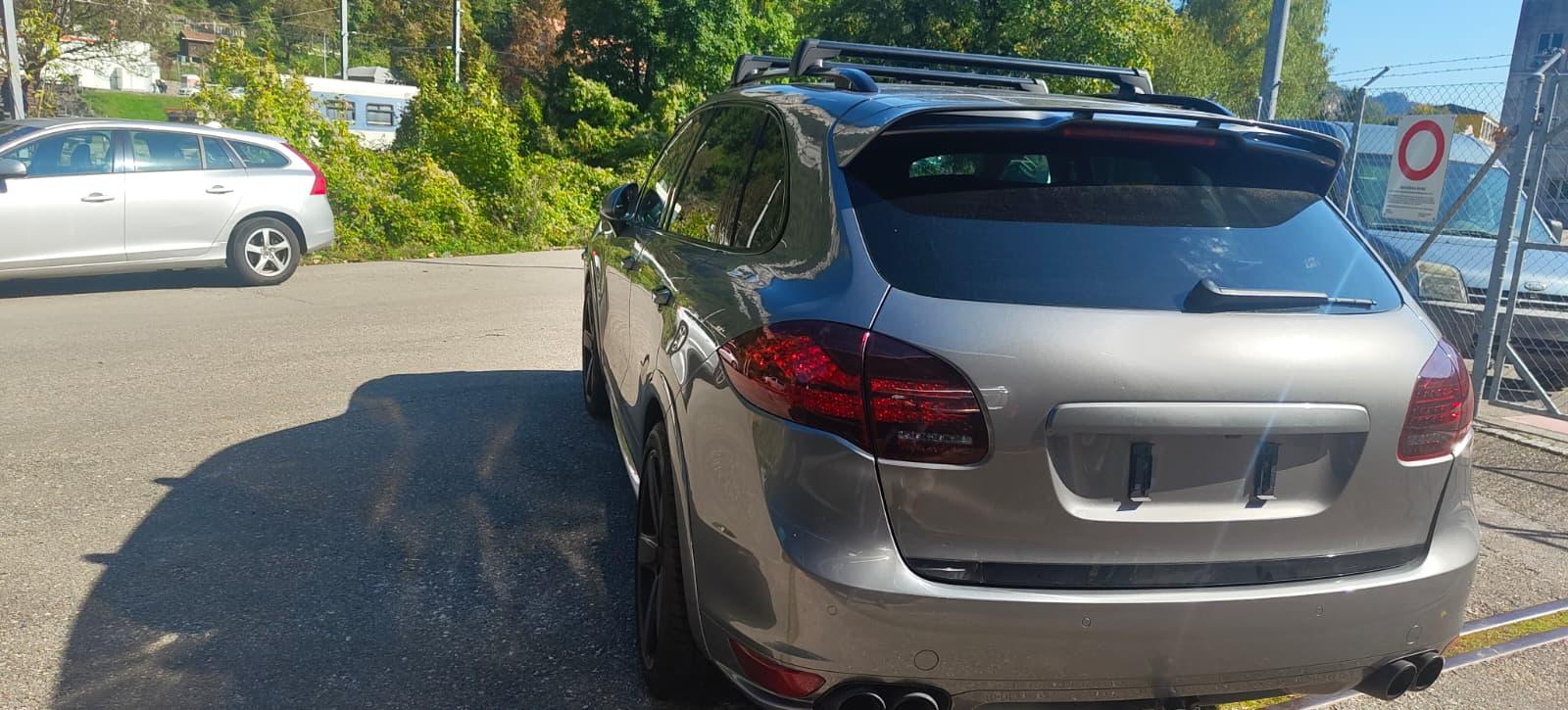 PORSCHE Cayenne GTS-image-3
