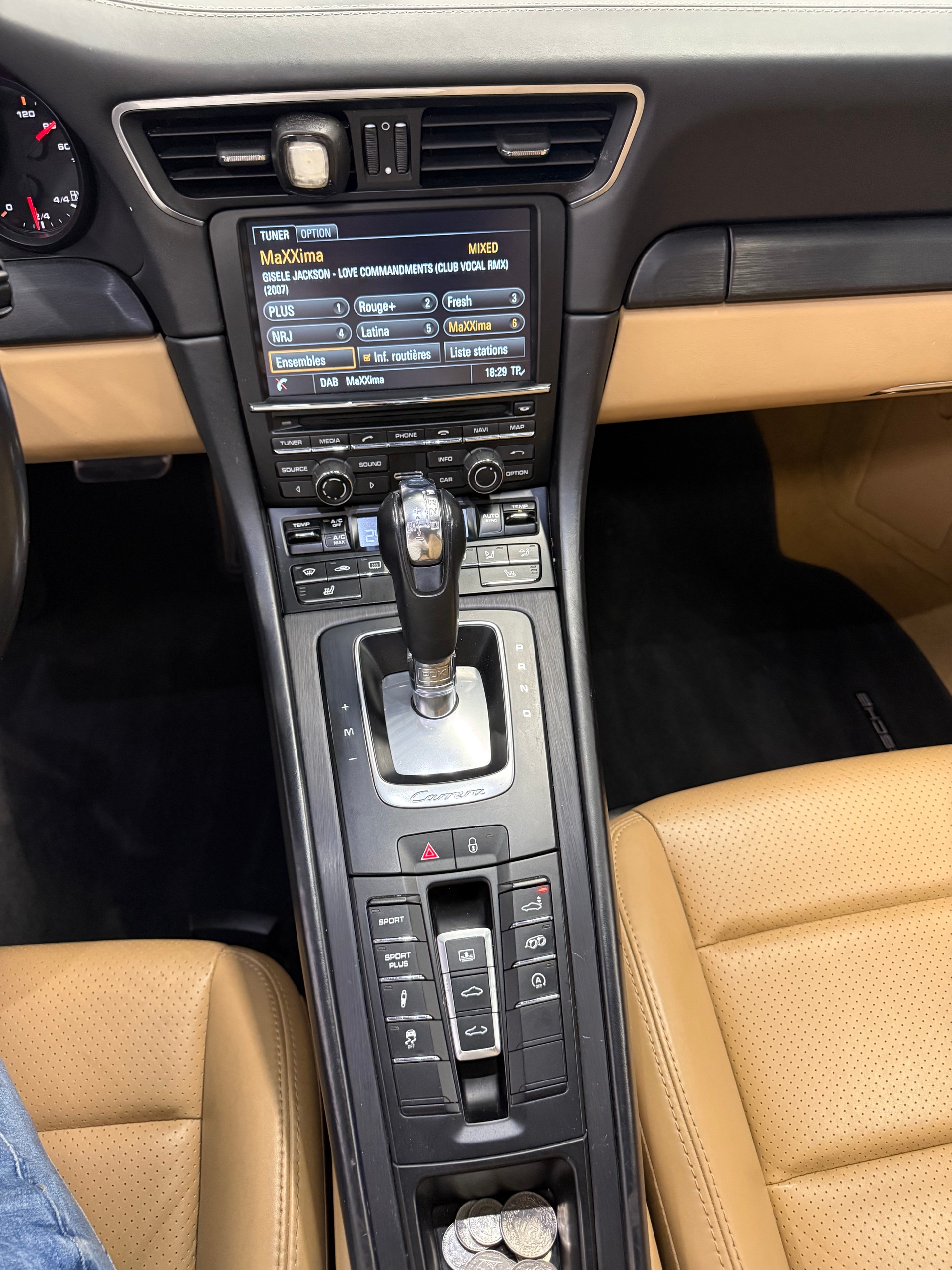 PORSCHE 911 Carrera 4 GTS PDK CH AUTO-image-18