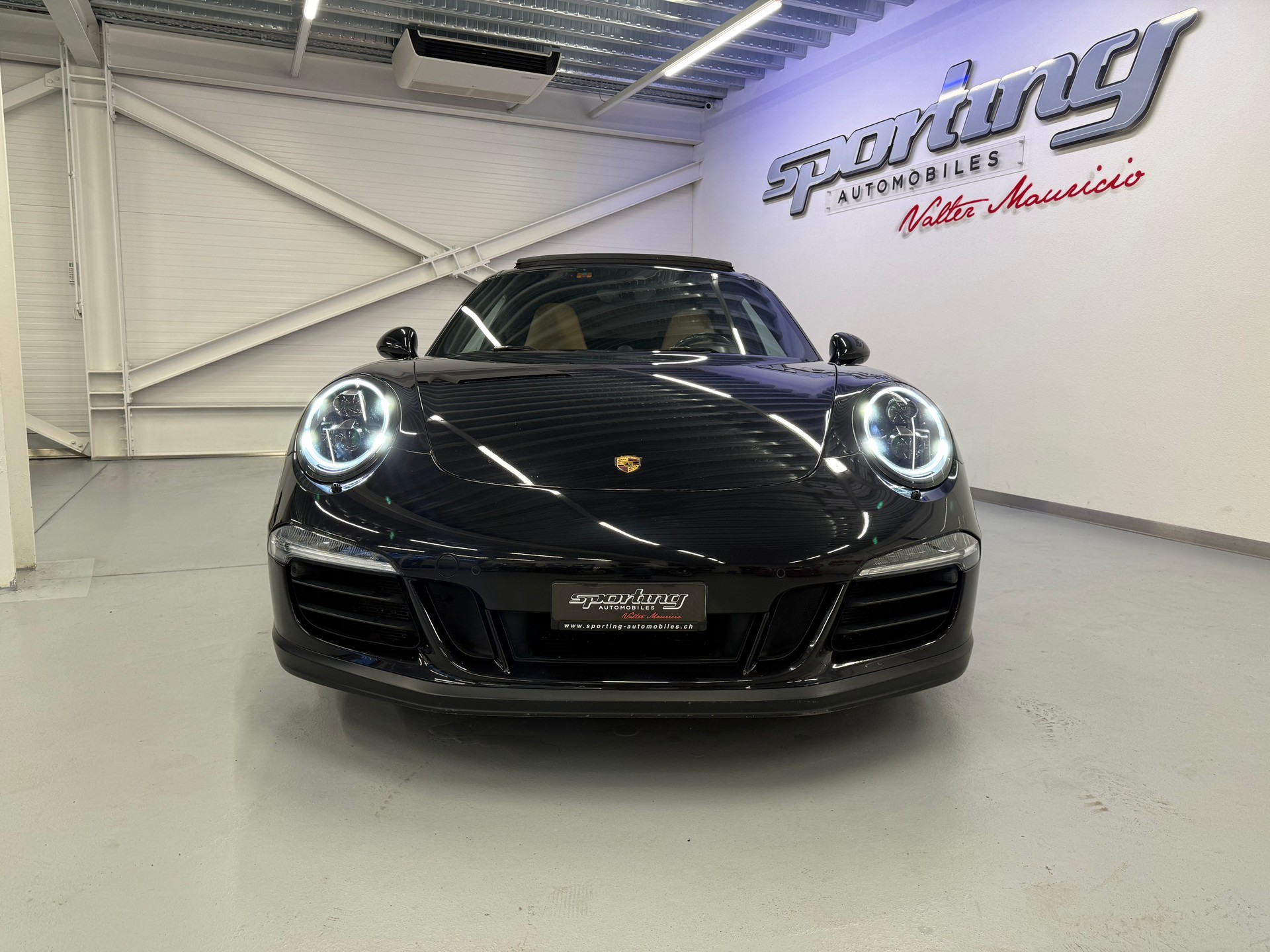 PORSCHE 911 Carrera 4 GTS PDK CH AUTO-image-5