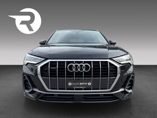 AUDI Q3 40 TFSI S line quattro-image-1