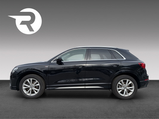 AUDI Q3 40 TFSI S line quattro-image-2