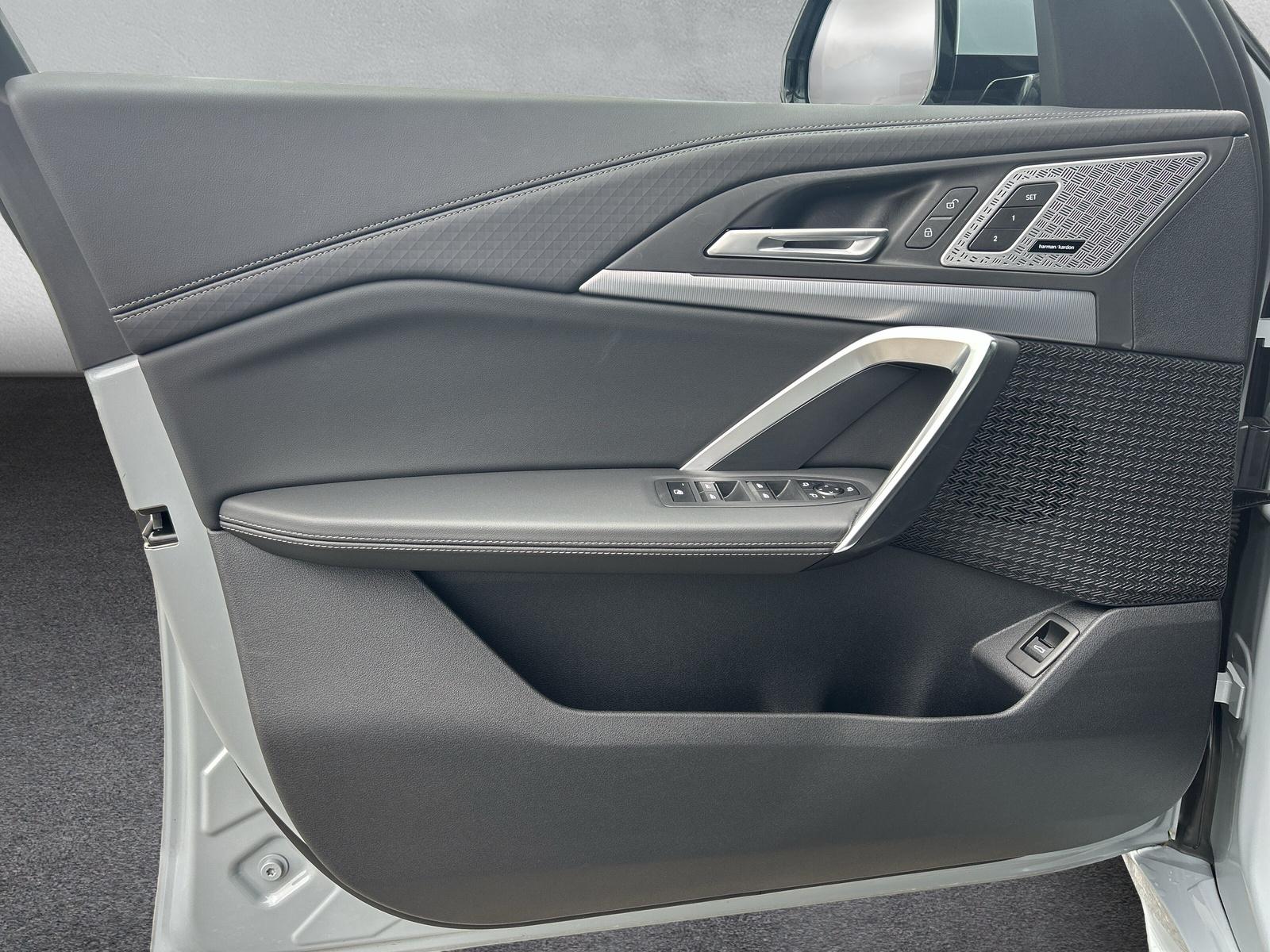 BMW iX2 30 xDrive M Sport Pro (CH) ** Action de leasing à 1.9% **-image-21