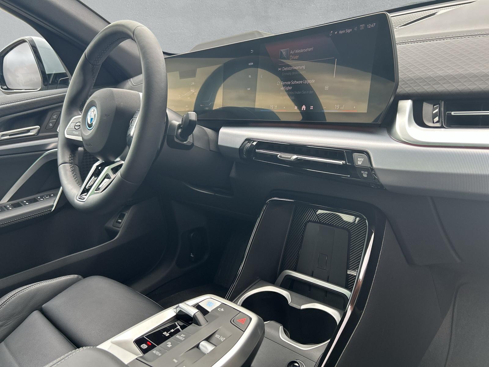 BMW iX2 30 xDrive M Sport Pro (CH) ** Action de leasing à 1.9% **-image-14