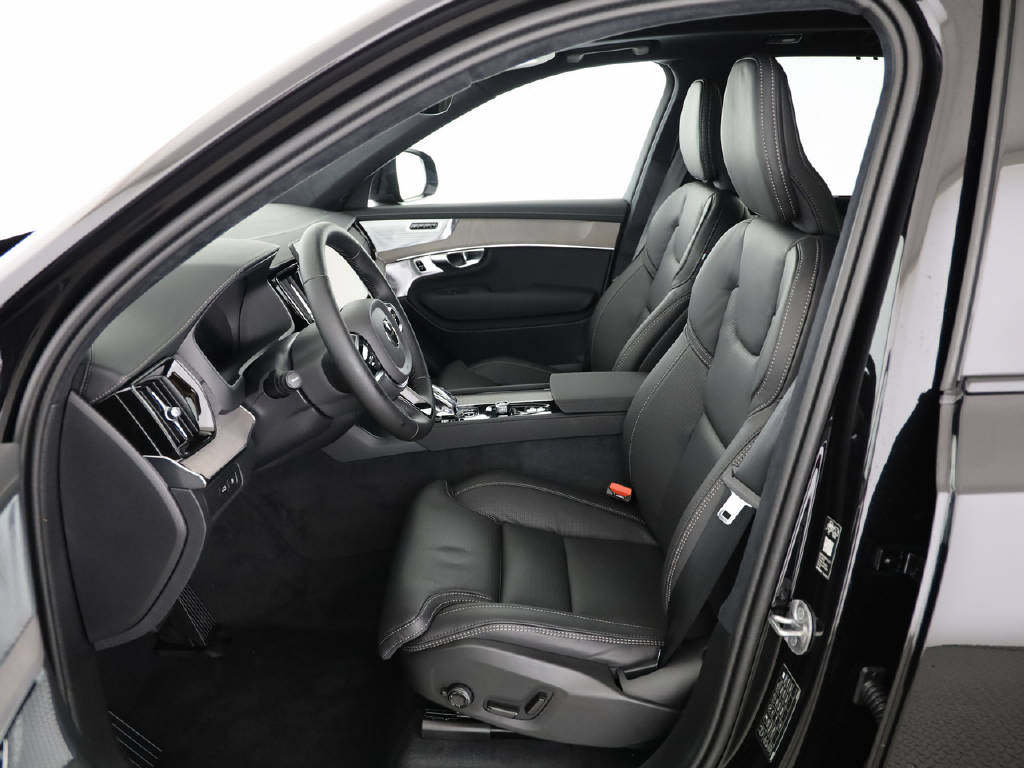 VOLVO XC90 2.0 T8 TE XCLUSIVE Ultra Dark eAWD-image-26