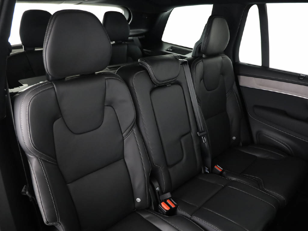 VOLVO XC90 2.0 T8 TE XCLUSIVE Ultra Dark eAWD-image-24