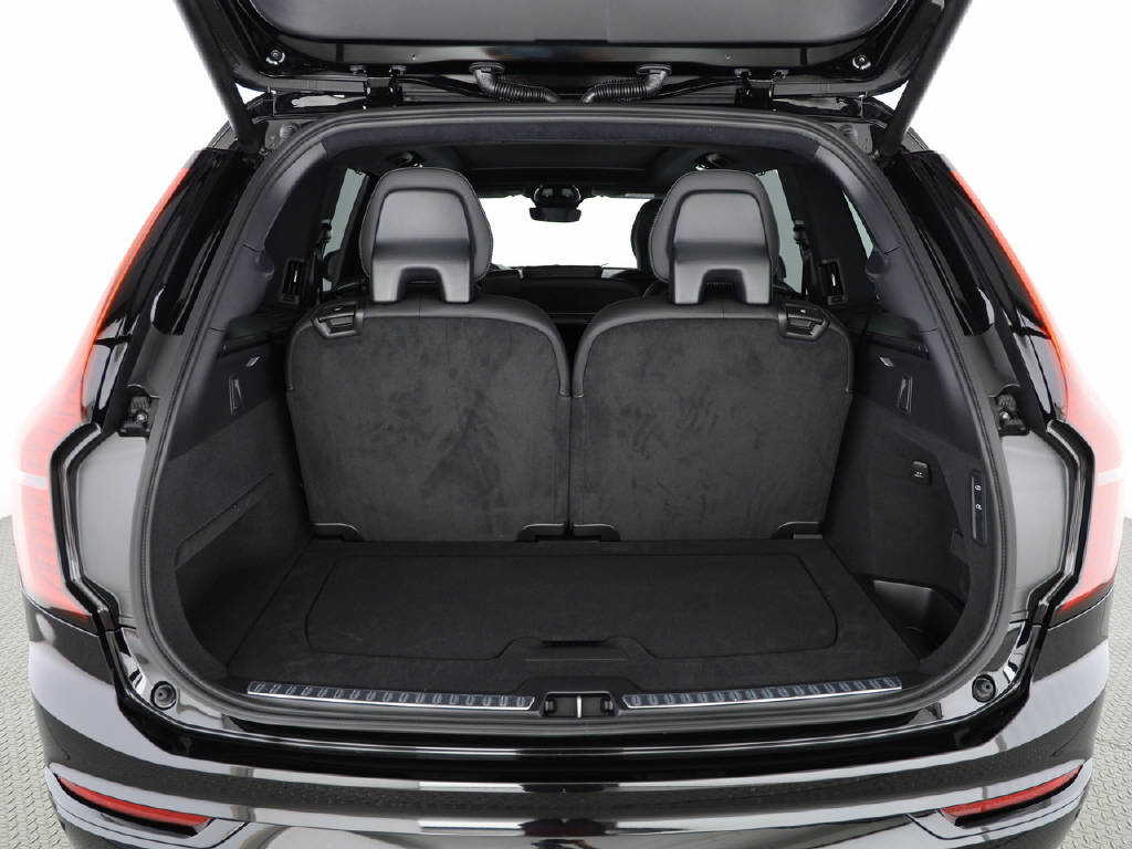 VOLVO XC90 2.0 T8 TE XCLUSIVE Ultra Dark eAWD-image-23