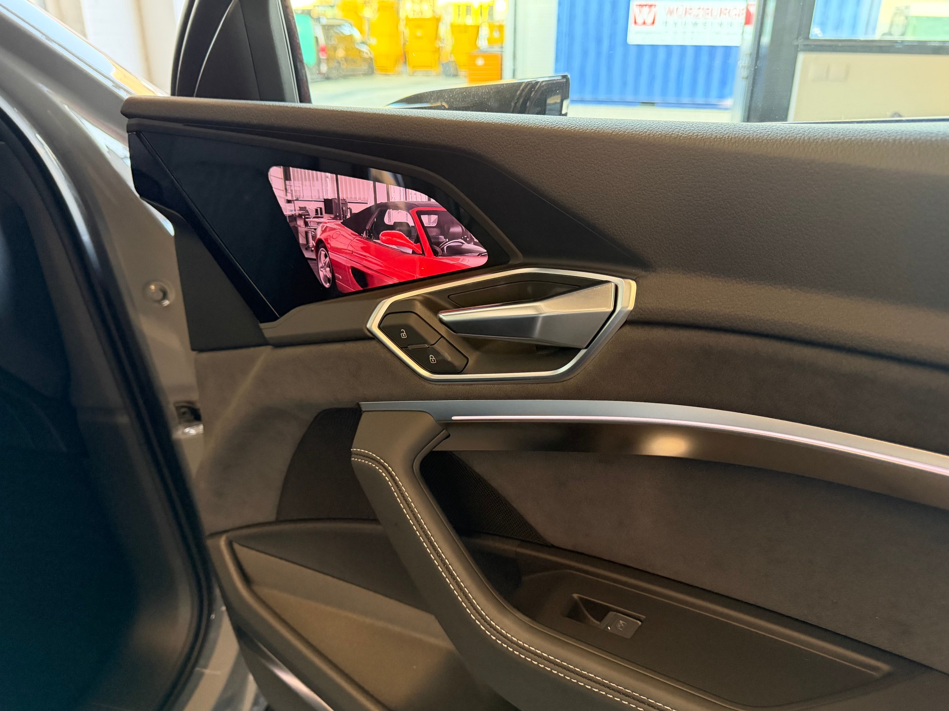 AUDI e-tron S Sportback 503 PS 4X4 quattro * TOP FULL OPTION *-image-9