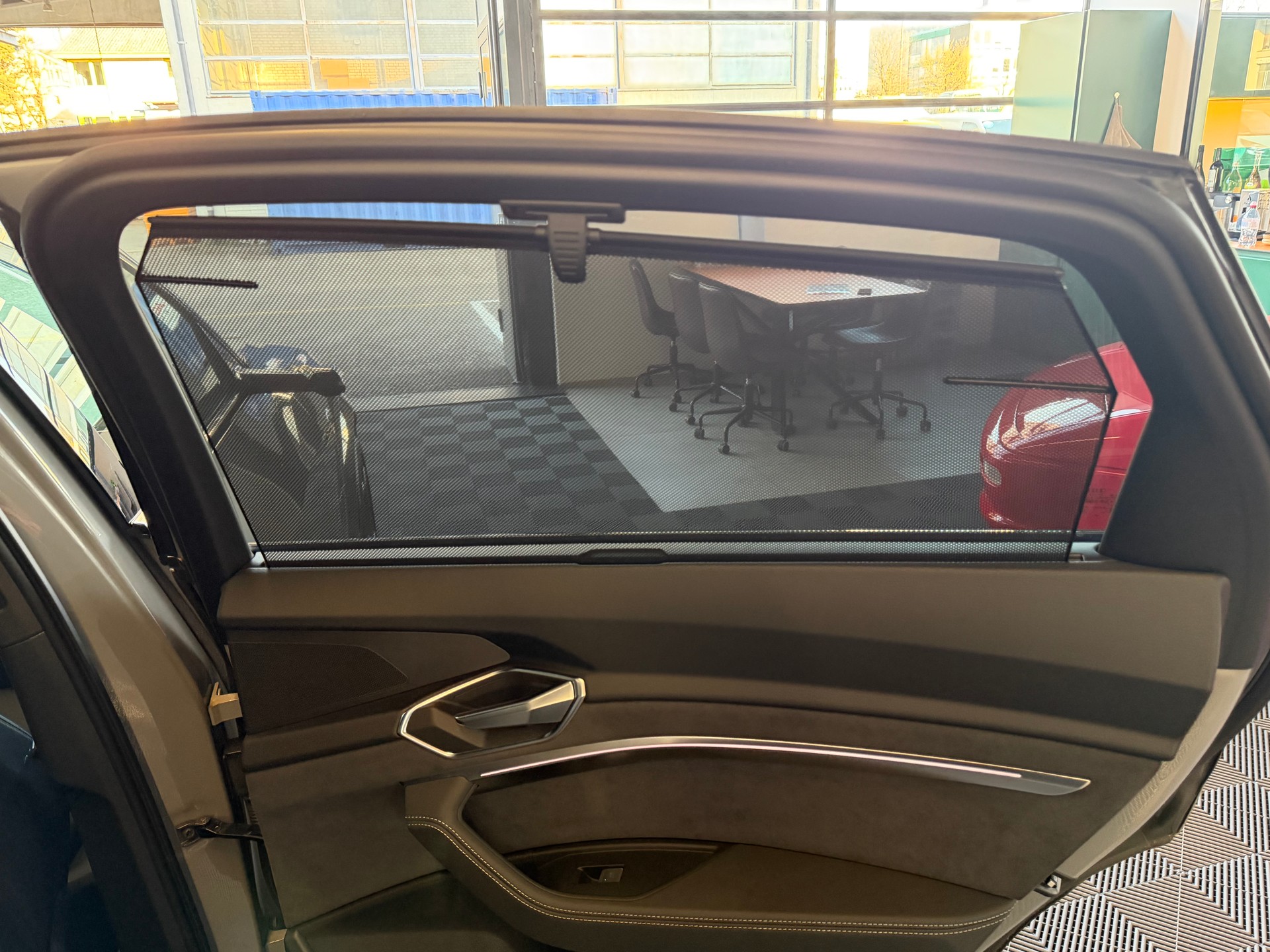 AUDI e-tron S Sportback 503 PS 4X4 quattro * TOP FULL OPTION *-image-12