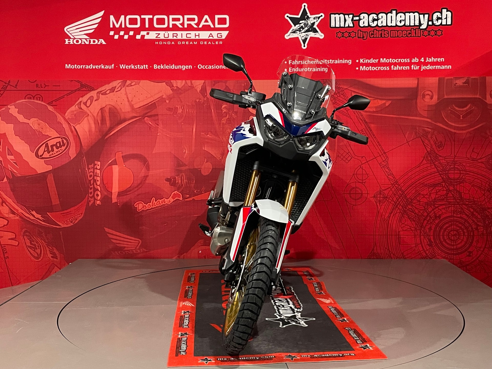 HONDA CRF1100L Africa Twin**Modell 2026**Pearl Glare White Tricolor**Neufahrzeug**-showroom-element-2