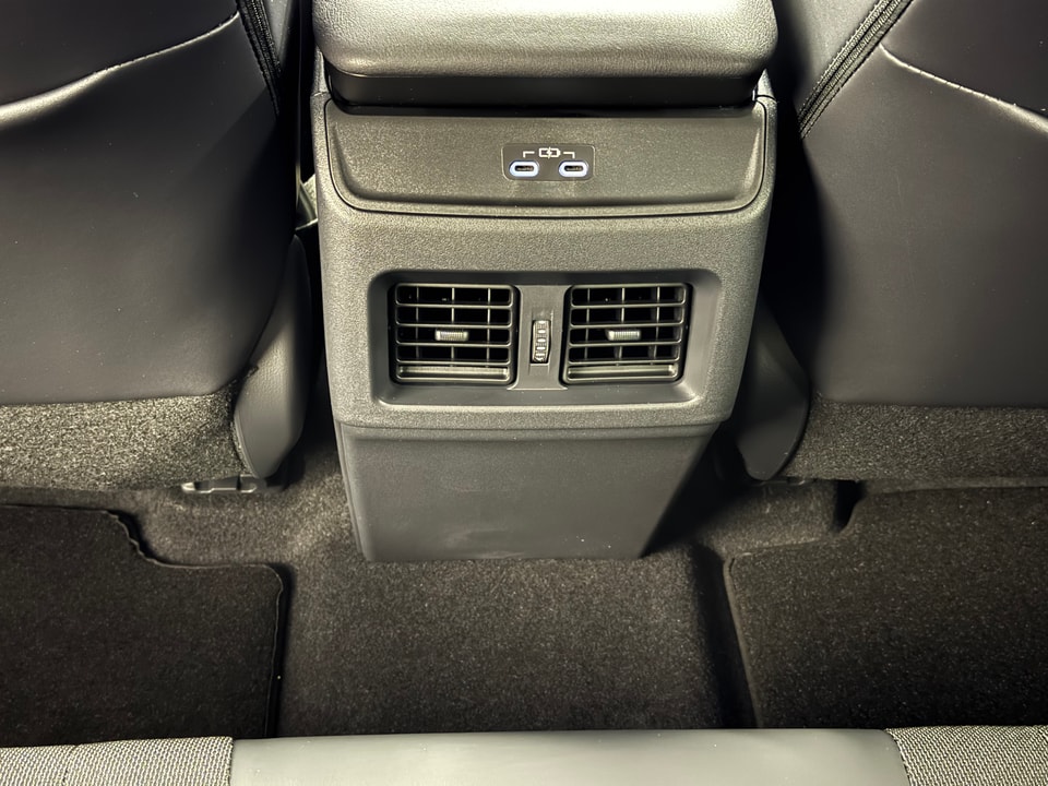 C-HR+ Electric 77 kWh Style AWD 11 kW OBC