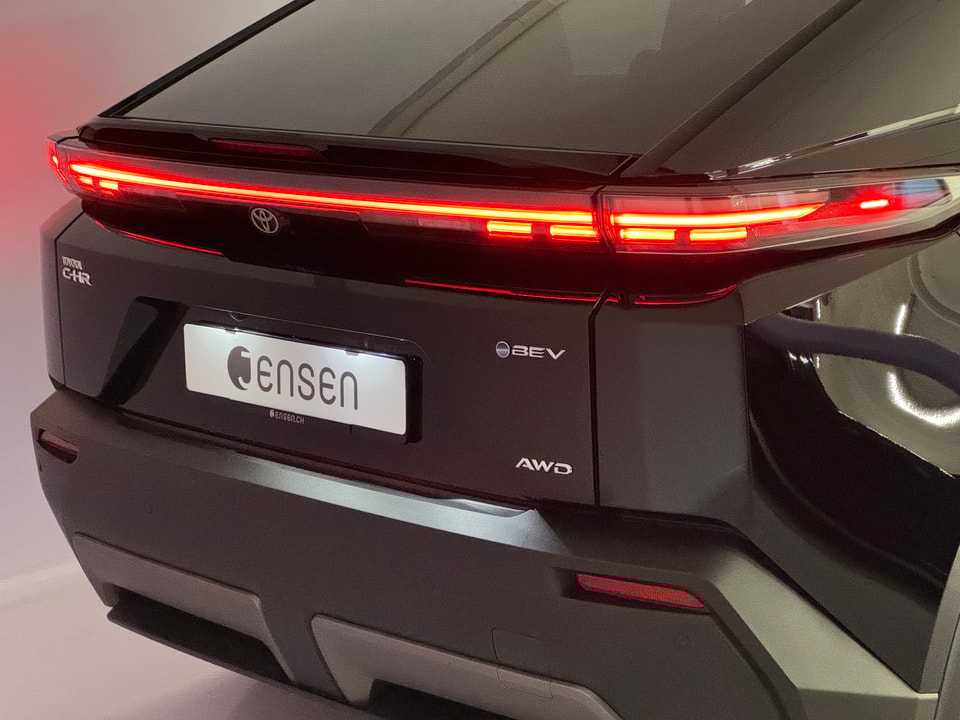 C-HR+ Electric 77 kWh Style AWD 11 kW OBC