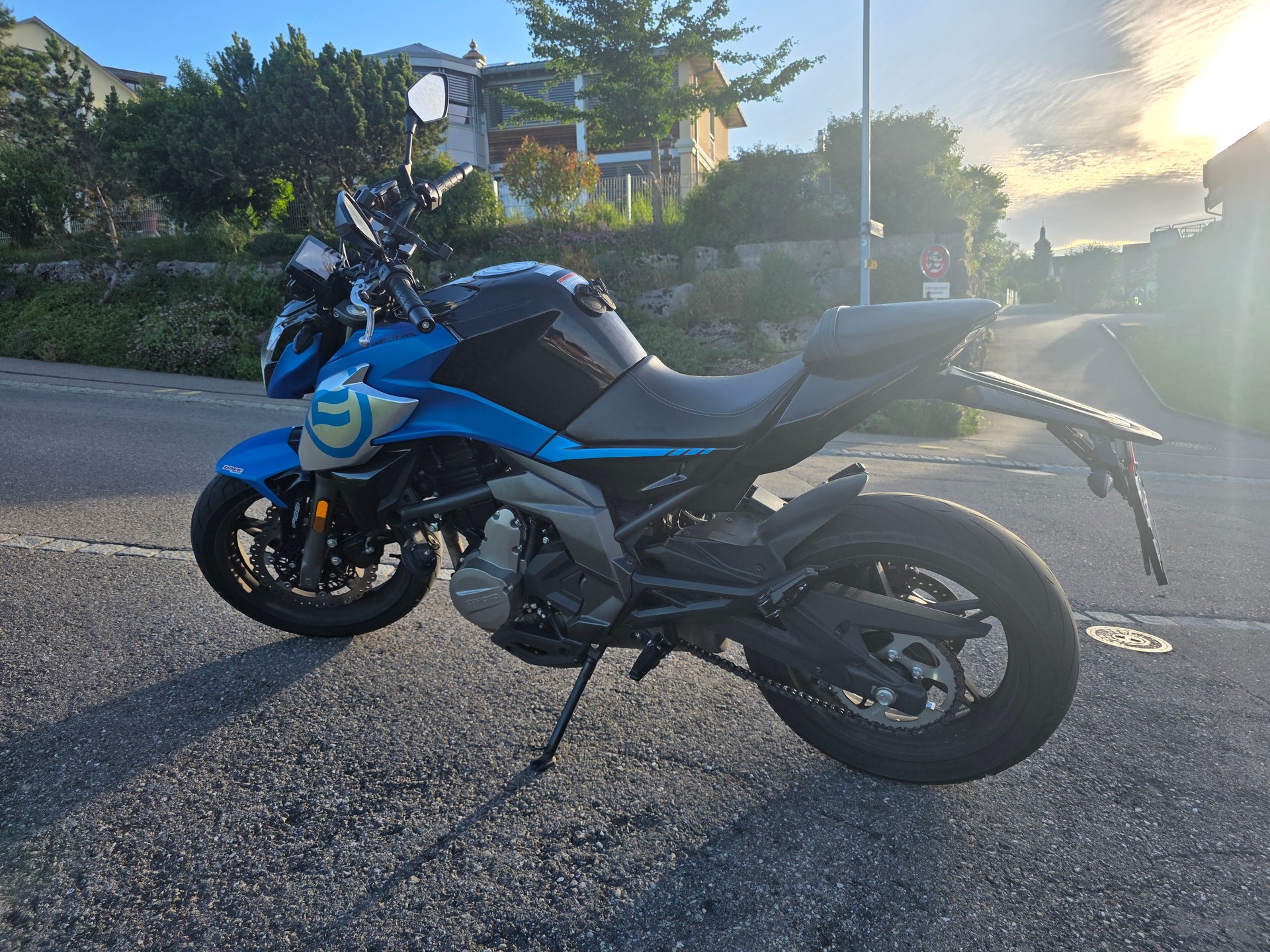 CF MOTO 650 NK