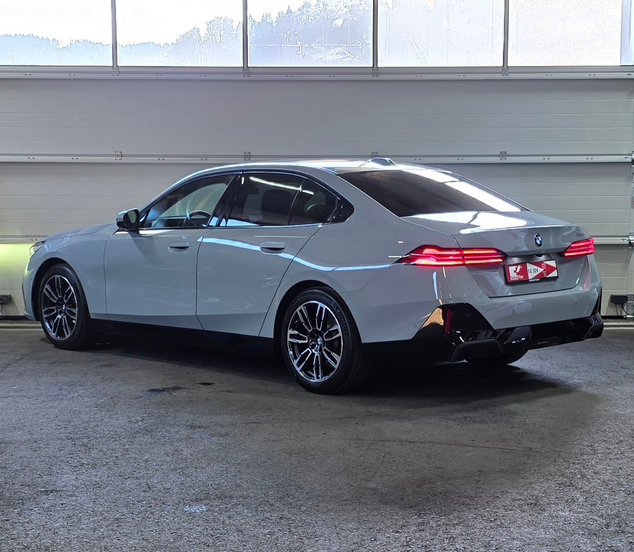 BMW 520i 48V M Sport Steptronic *Ambientebeleuchtung* Carplay/AndroidAuto*Anfahrunterstützung*ACC*Rückfahrkamera*-image-2