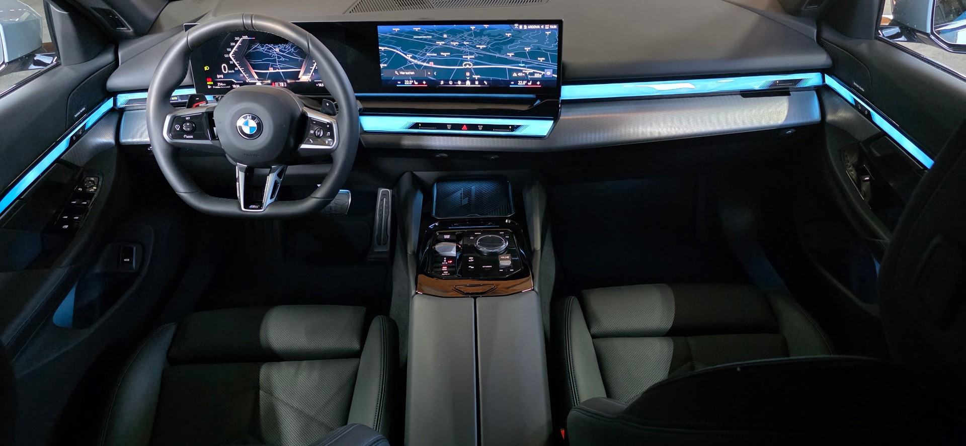 BMW 520i 48V M Sport Steptronic *Ambientebeleuchtung* Carplay/AndroidAuto*Anfahrunterstützung*ACC*Rückfahrkamera*-image-10