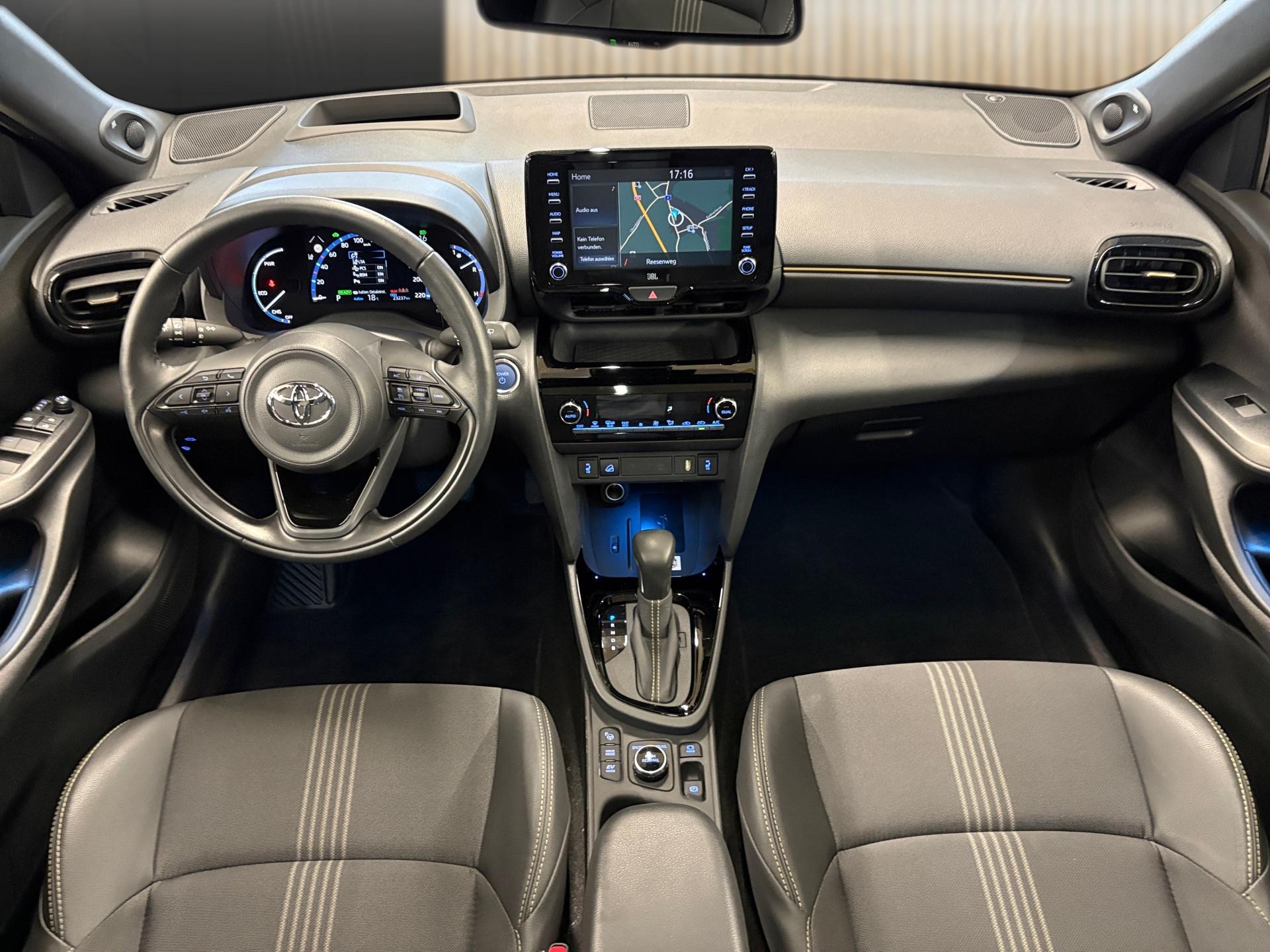 TOYOTA Yaris Cross 1.5 Adventure e-CVT AWDi-image-12