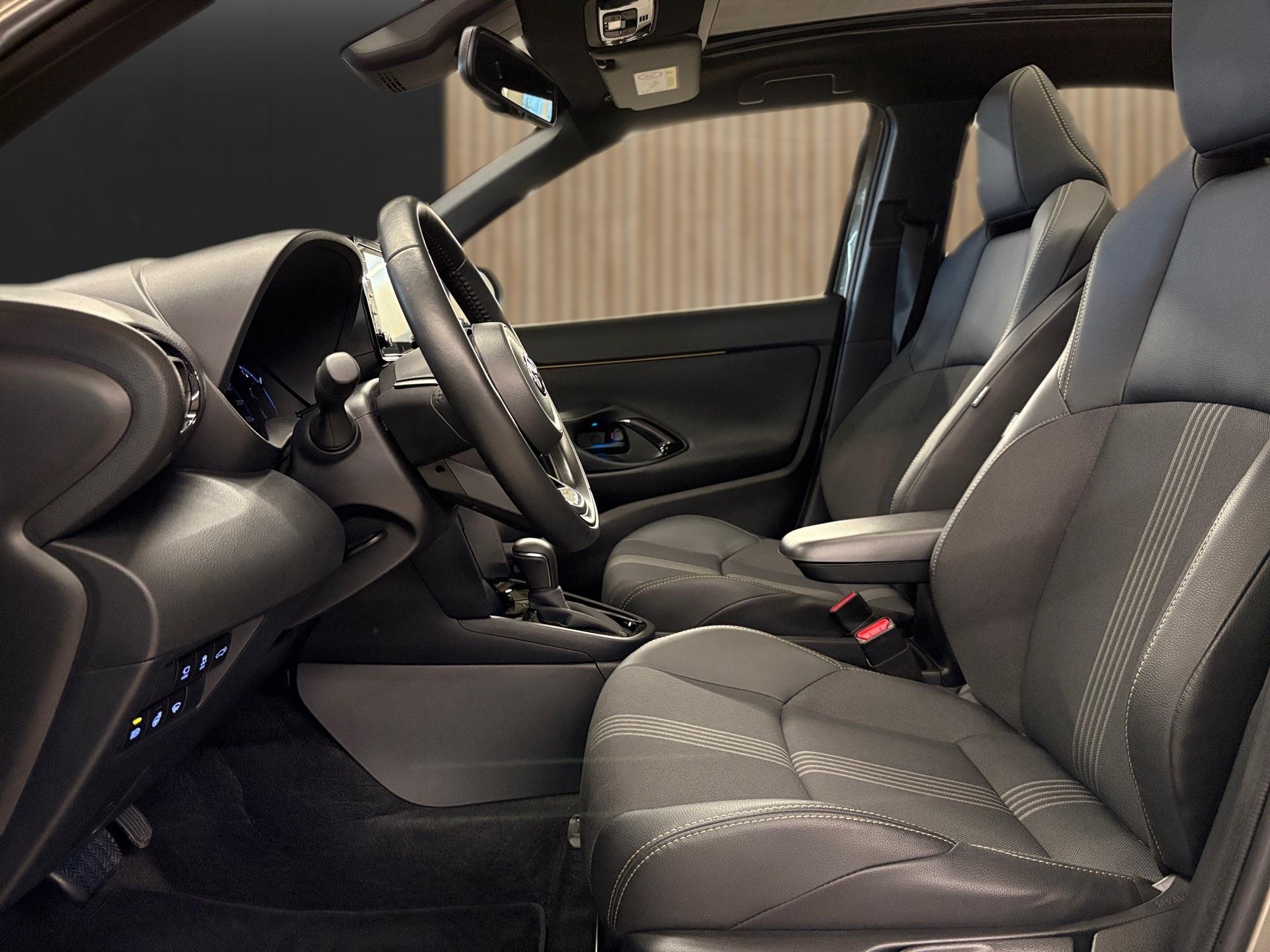 TOYOTA Yaris Cross 1.5 Adventure e-CVT AWDi-image-10