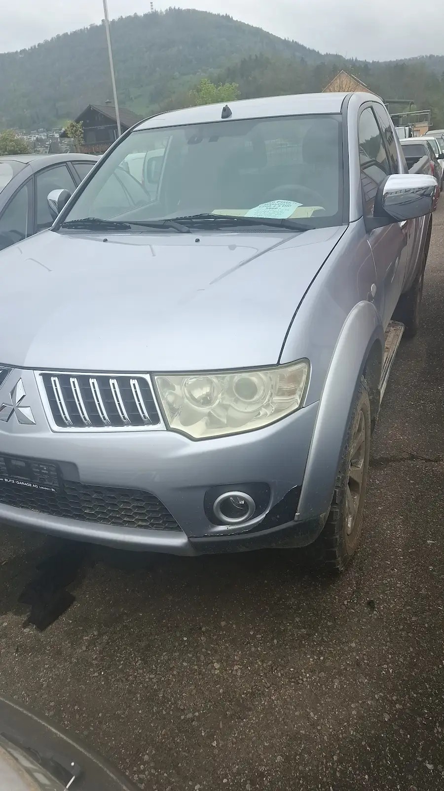 MITSUBISHI L 200 2.5 DID HP Intense Club Cab-image-2
