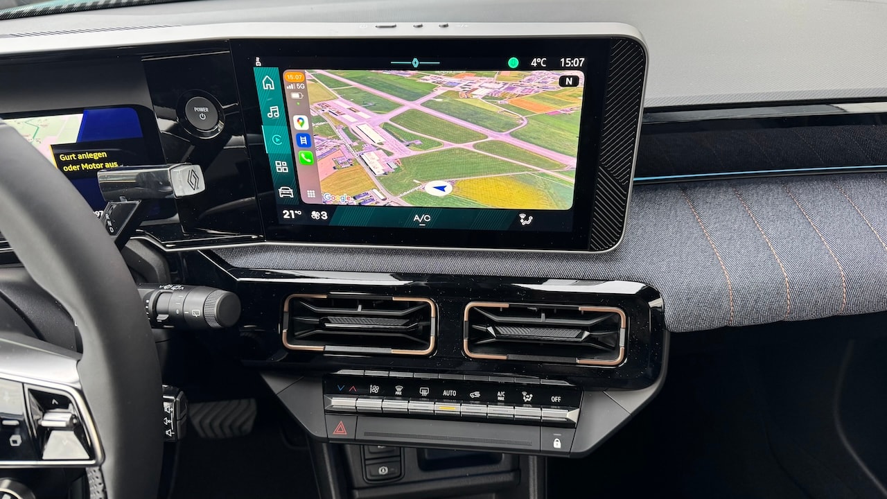 RENAULT R4 E-Tech Comfort Range 52 kWh Techno-image-15