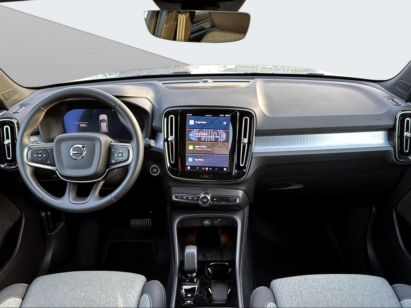 VOLVO XC40 2.0 B3 MH Plus Dark-image-11