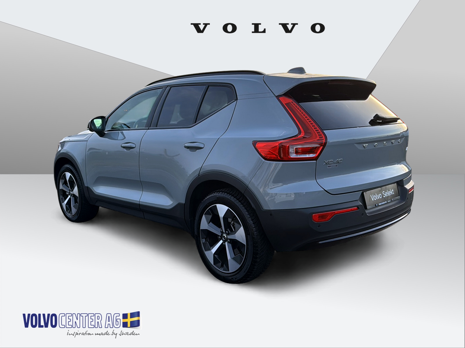 VOLVO XC40 2.0 B3 MH Plus Dark-image-2