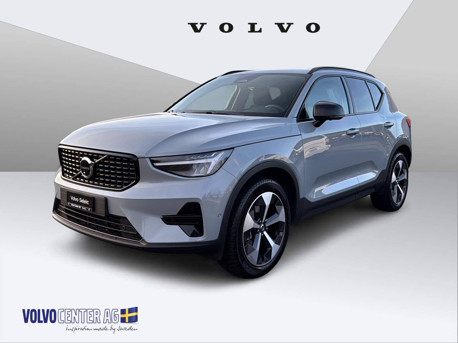 VOLVO XC40 2.0 B3 MH Plus Dark-image-0