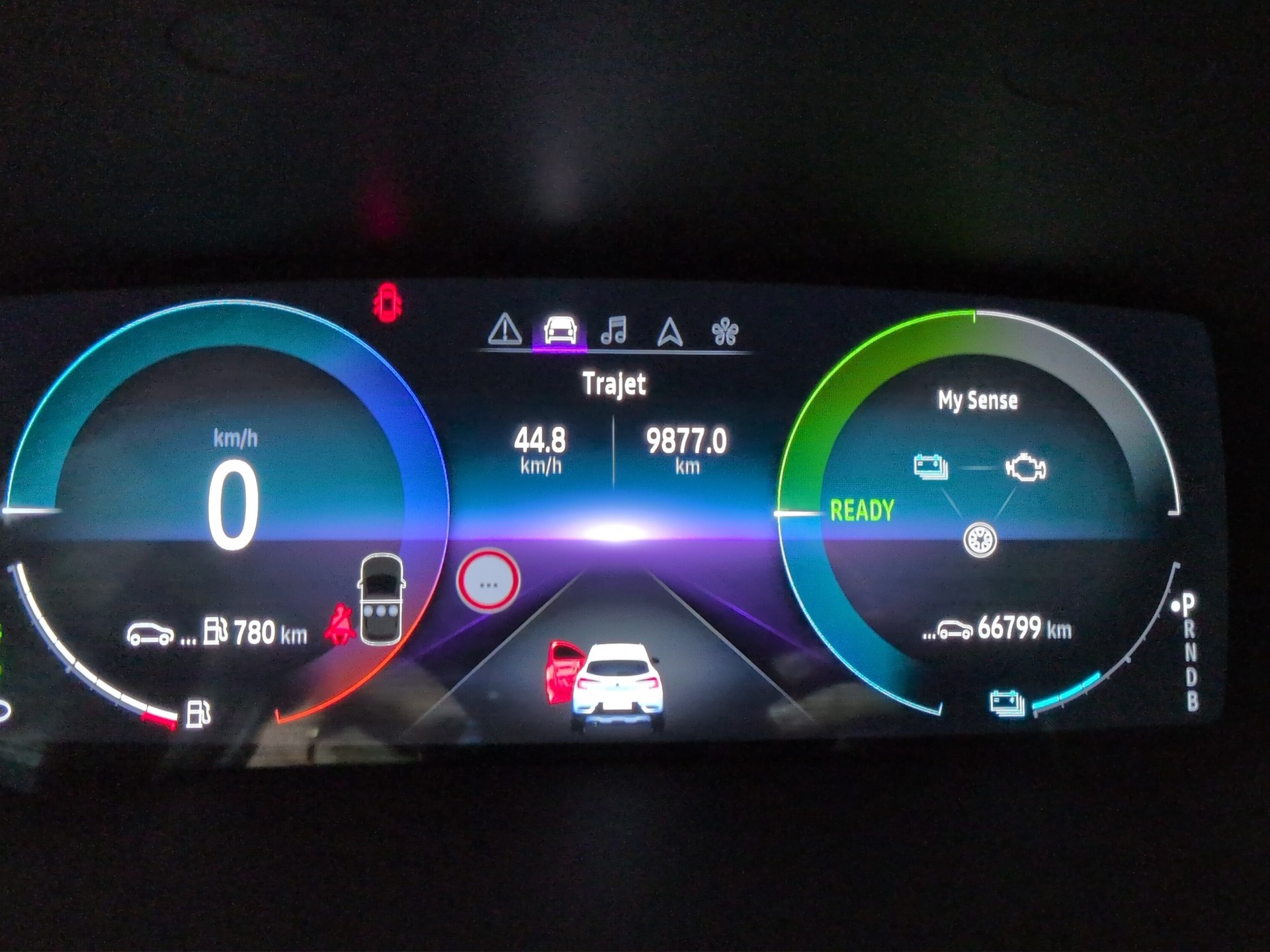 RENAULT Captur 1.6 E-Tech 145 Intens DHT-image-10