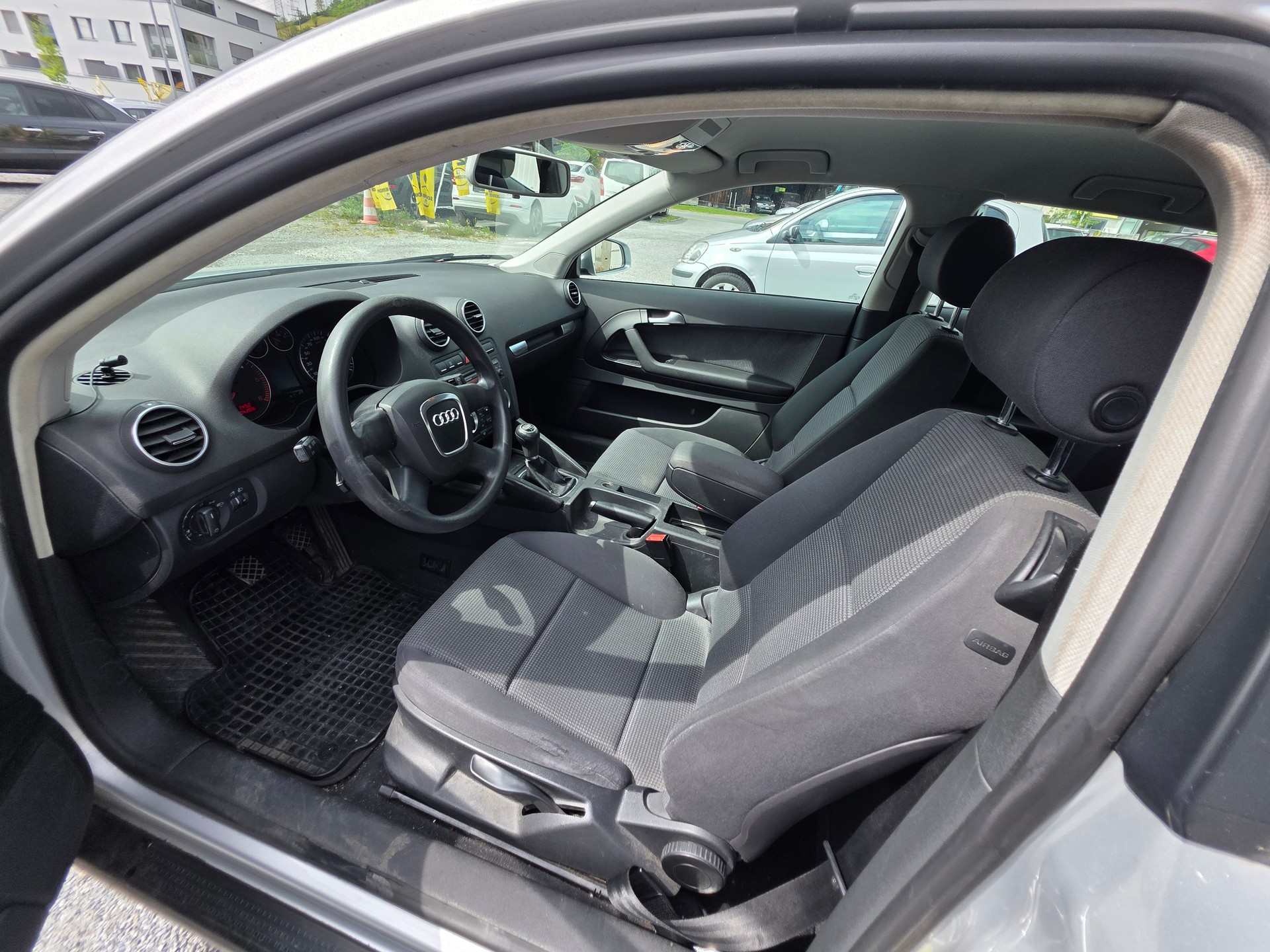 AUDI A3 1.9 TDI Ambition-image-17