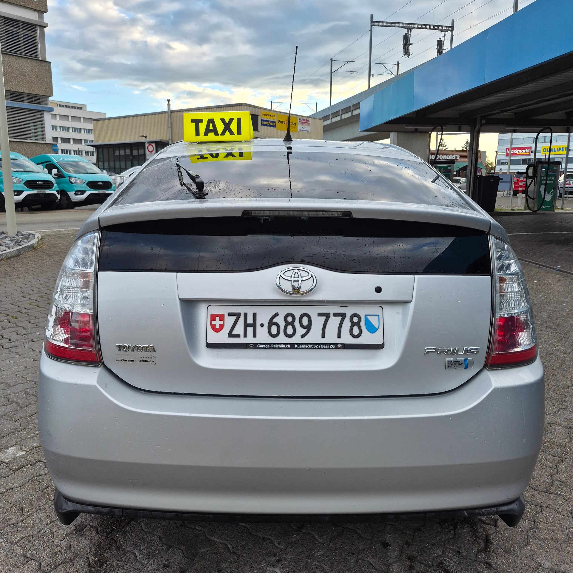 TOYOTA Prius 1.5 16V Hybrid Limited-image-3