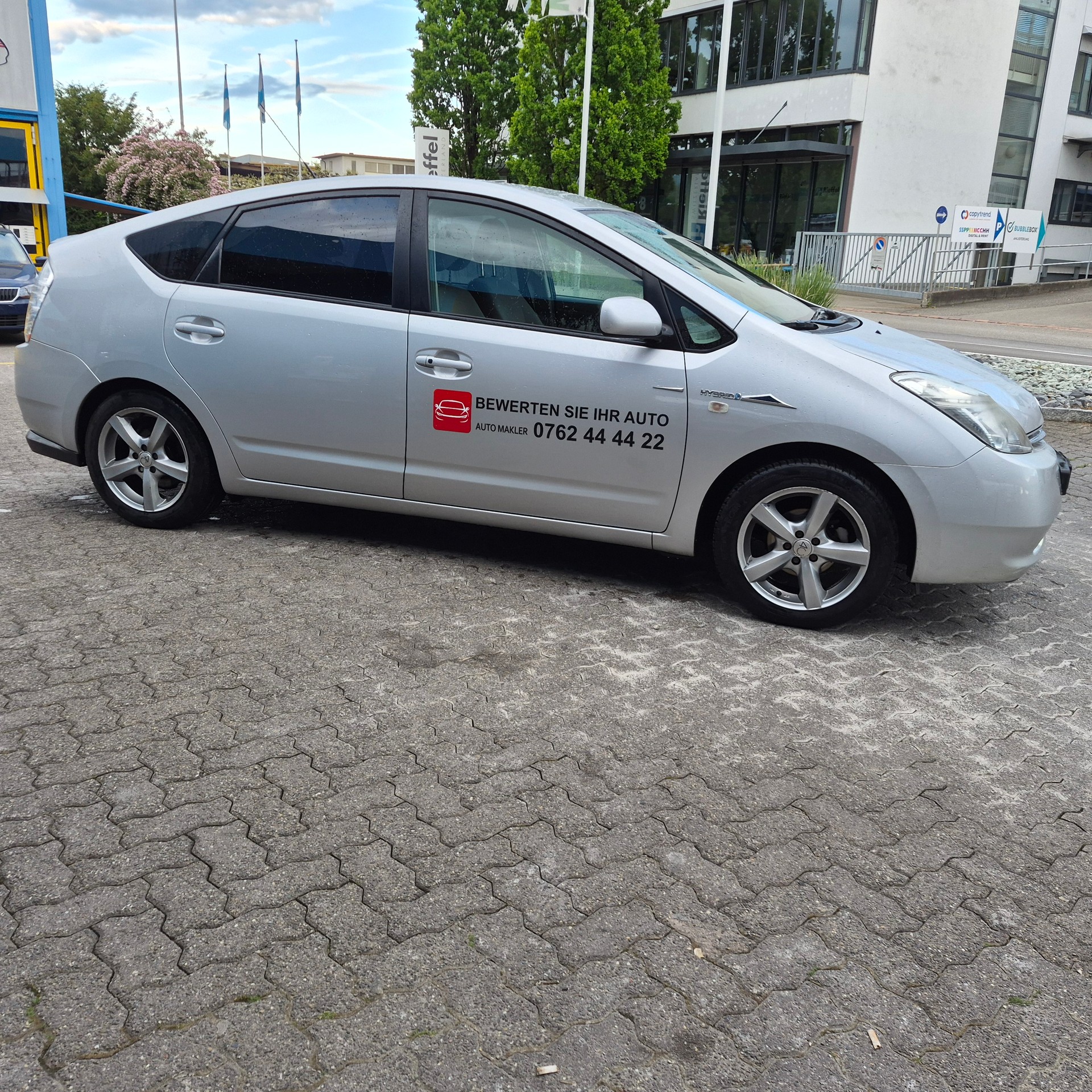 TOYOTA Prius 1.5 16V Hybrid Limited-image-1