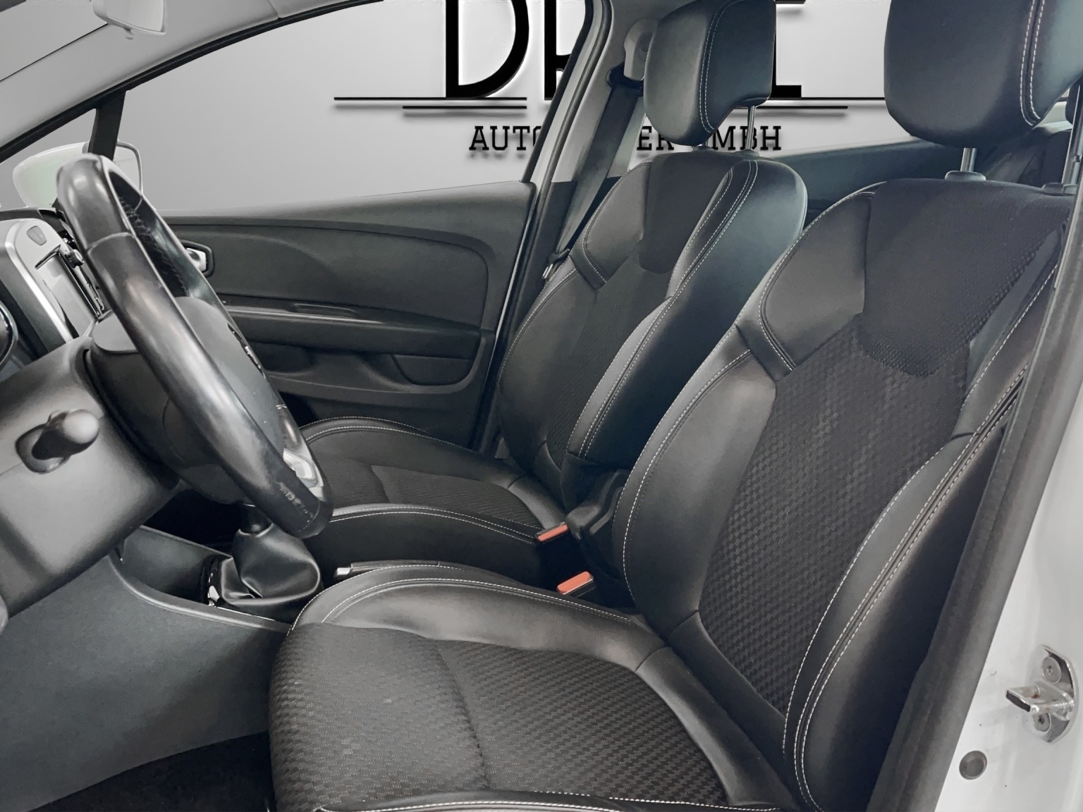 RENAULT Clio Grandtour 1.5 dCi Zen-image-7