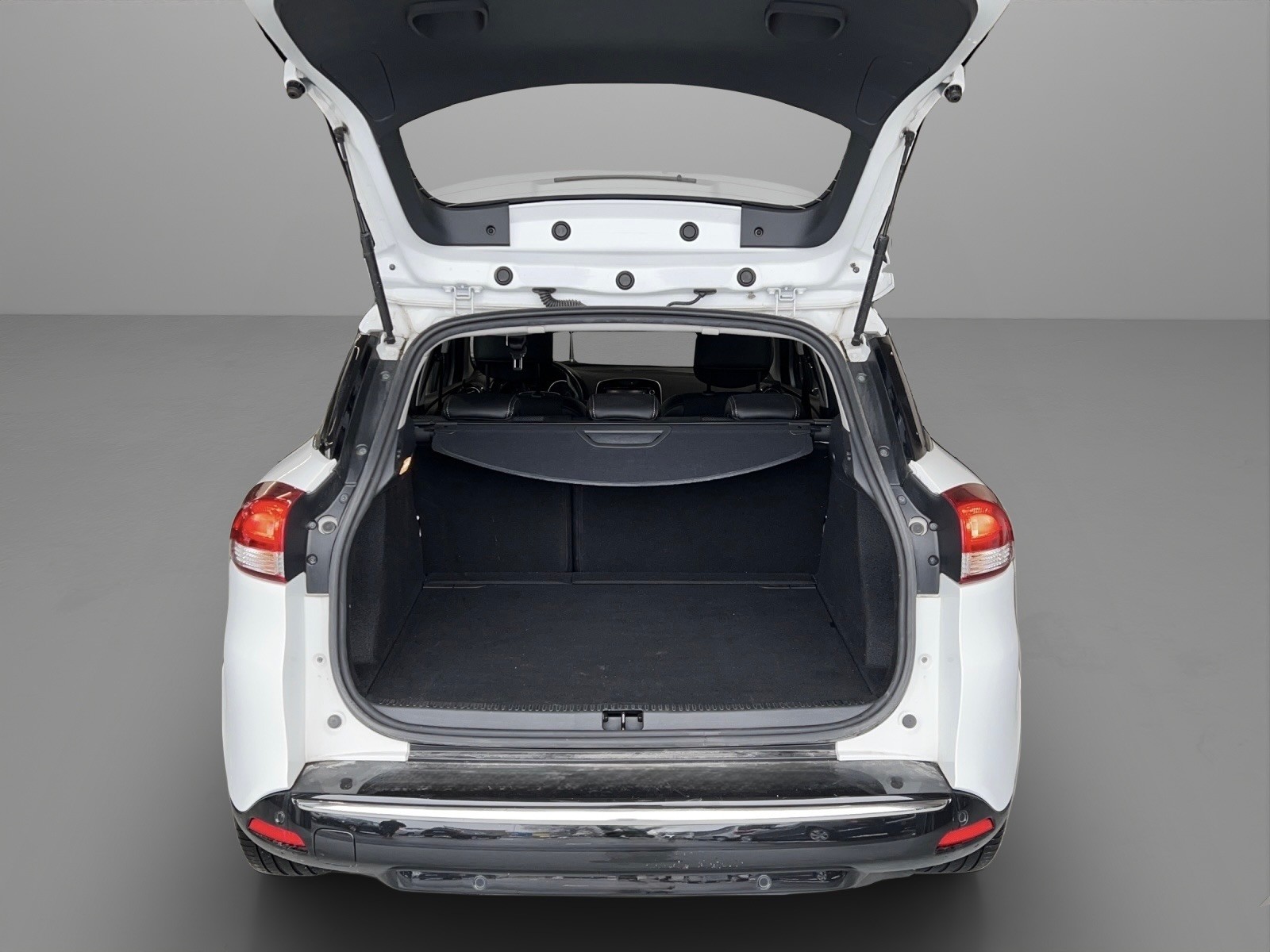 RENAULT Clio Grandtour 1.5 dCi Zen-image-11