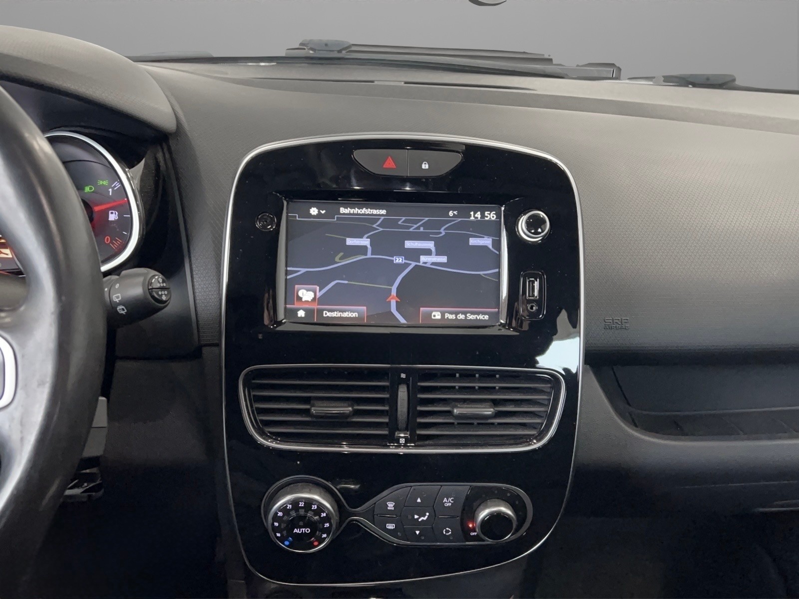 RENAULT Clio Grandtour 1.5 dCi Zen-image-12