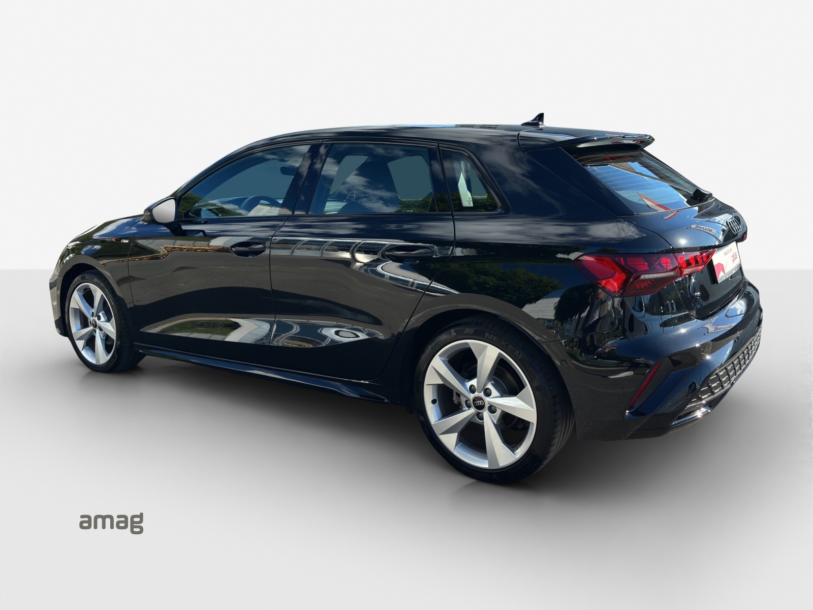 AUDI A3 Sportback 35 TFSI S line S-tronic-image-2