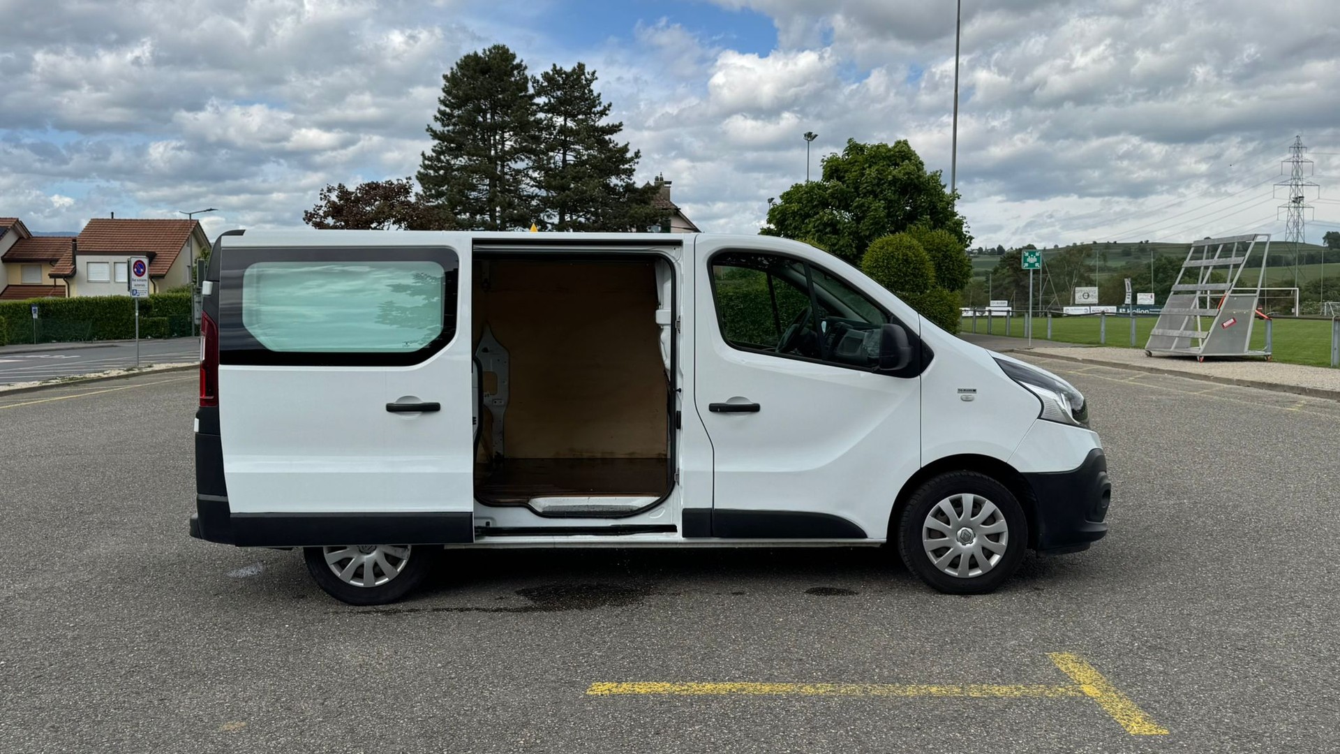 RENAULT Trafic 1.6 ENERGY TwinT. dCi120 2.9t Busin. L1H1-image-1