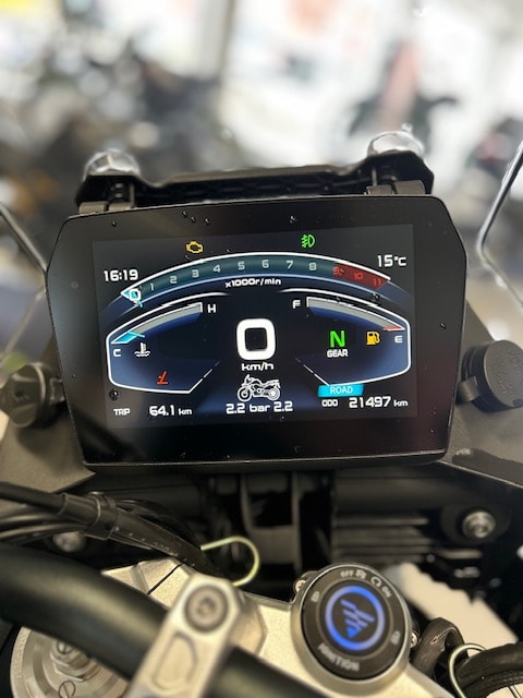 VOGE 900DSX-image-5
