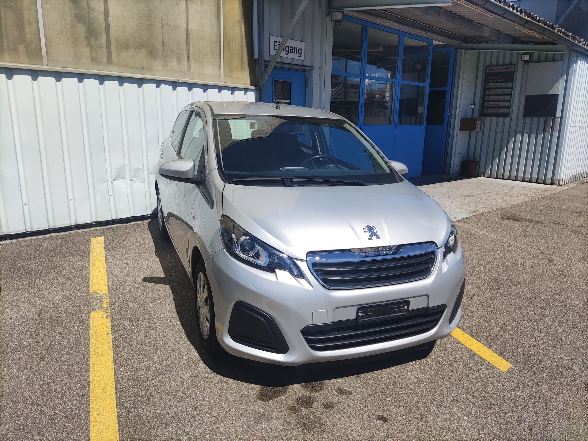 PEUGEOT 108 1.0 VTi Active Top ETG-image-1
