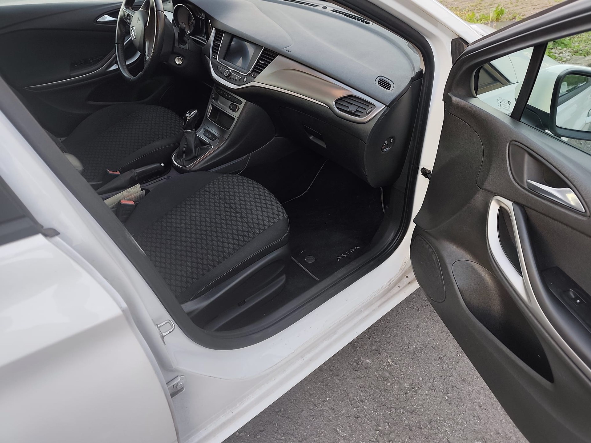 OPEL Astra Sports Tourer 1.5 CDTi Edition-image-6