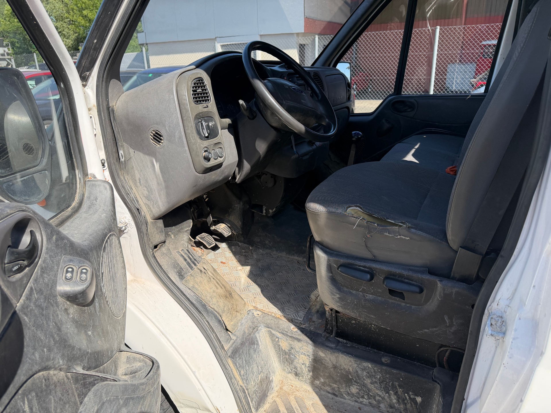 FORD Transit 2.4 TD 350 L Duo-image-11