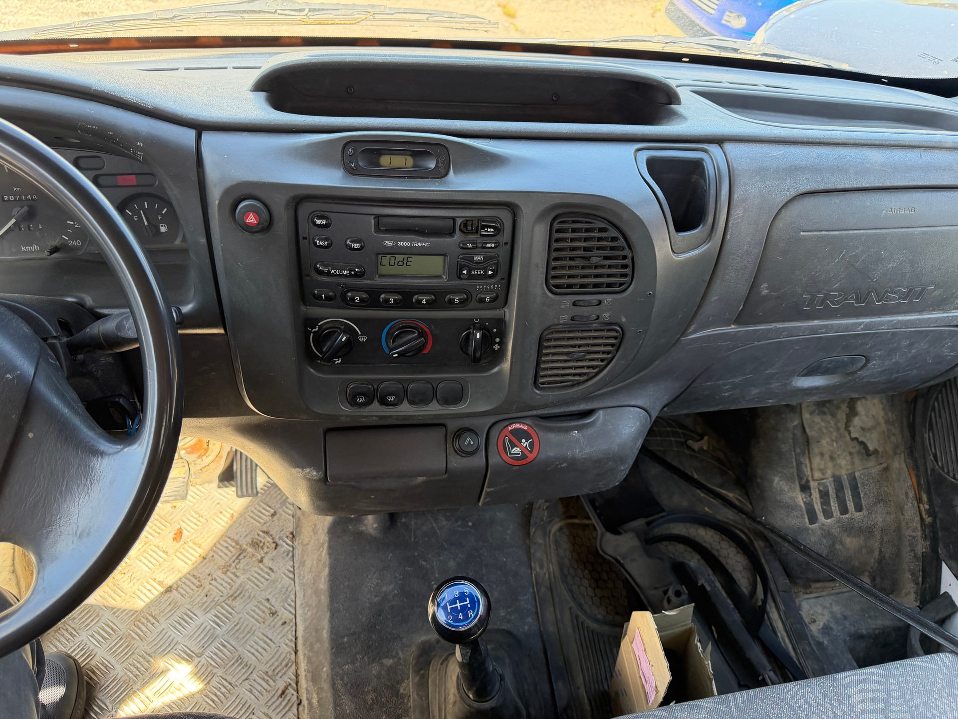 FORD Transit 2.4 TD 350 L Duo-image-10